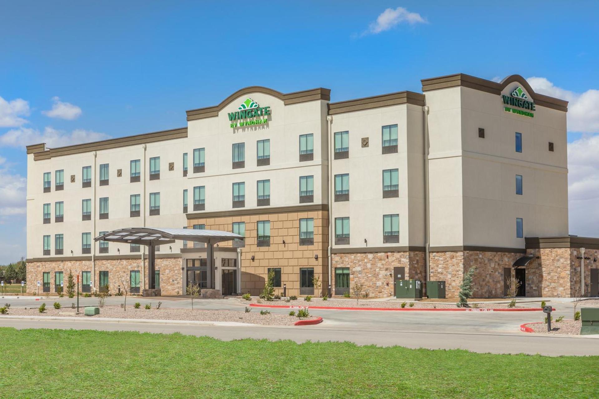 Wingate by Wyndham Lubbock photo 32