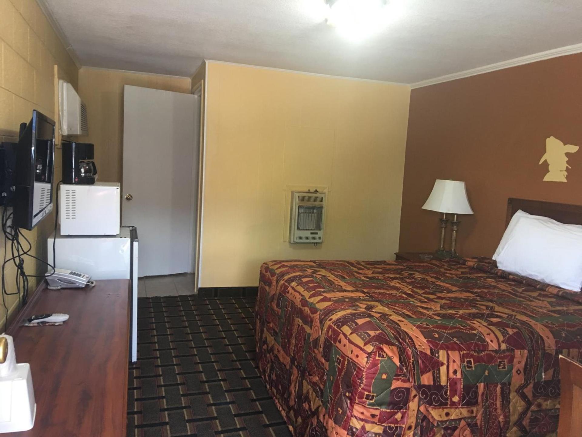 Royal Inn photo 19