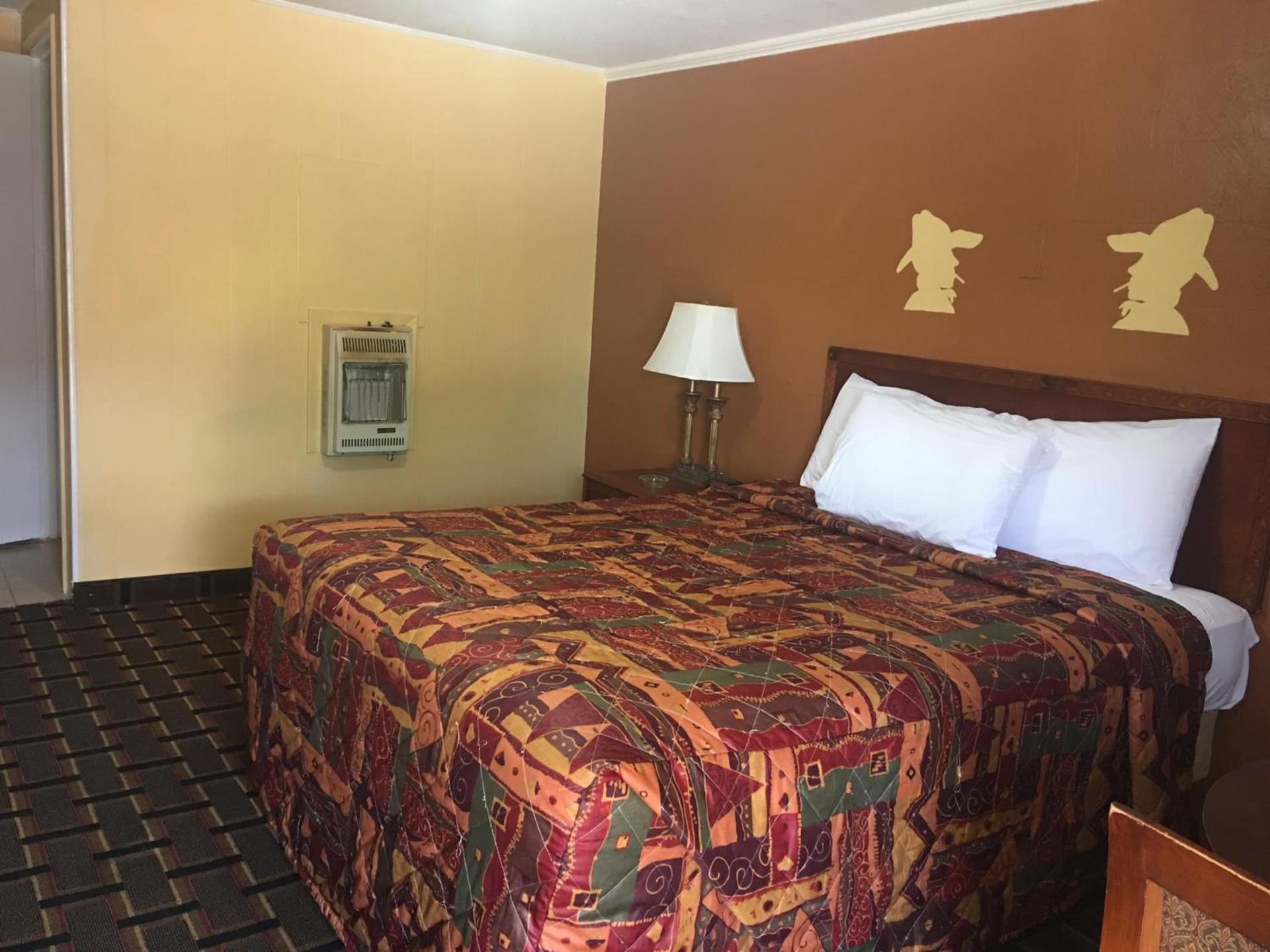Royal Inn photo 20