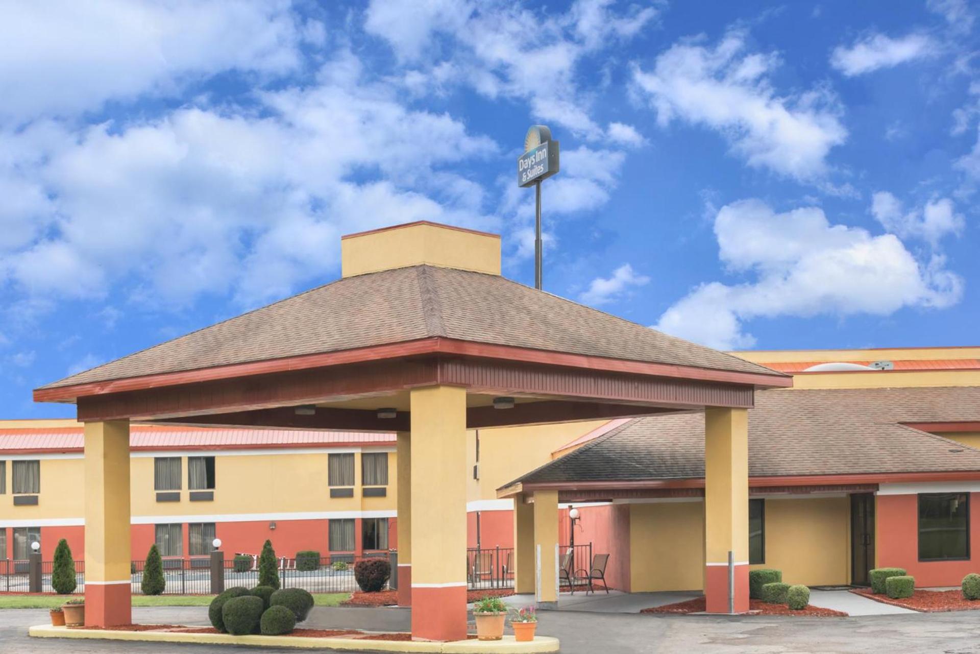 Days Inn & Suites by Wyndham Casey photo 13