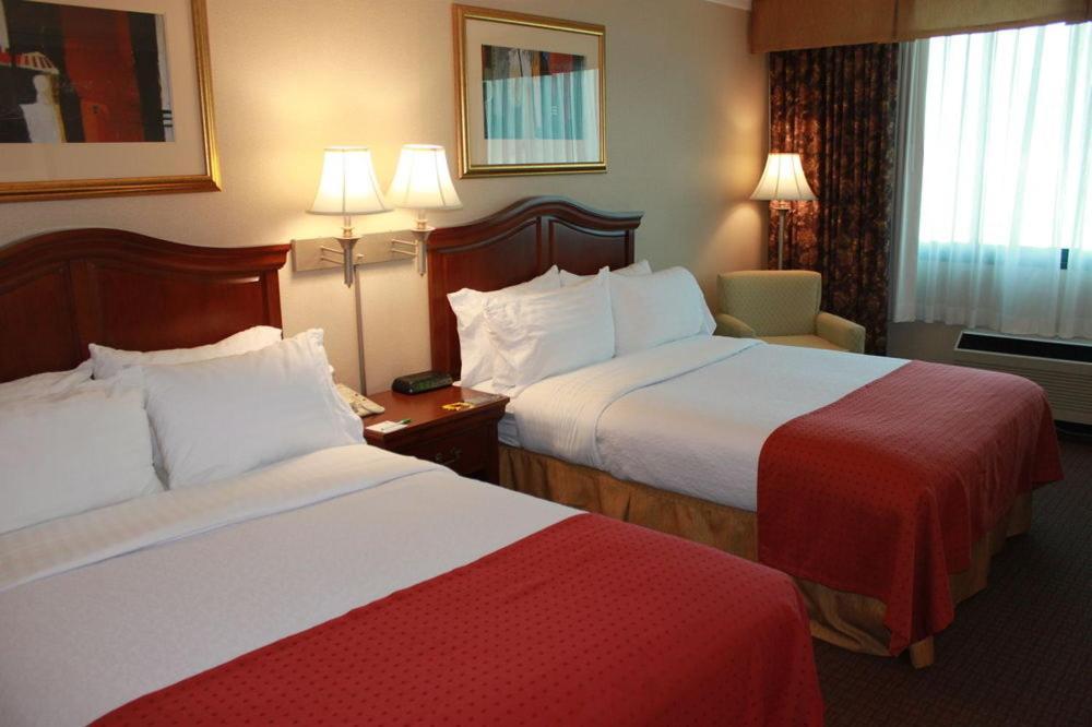 Days Inn by Wyndham Warren photo 11