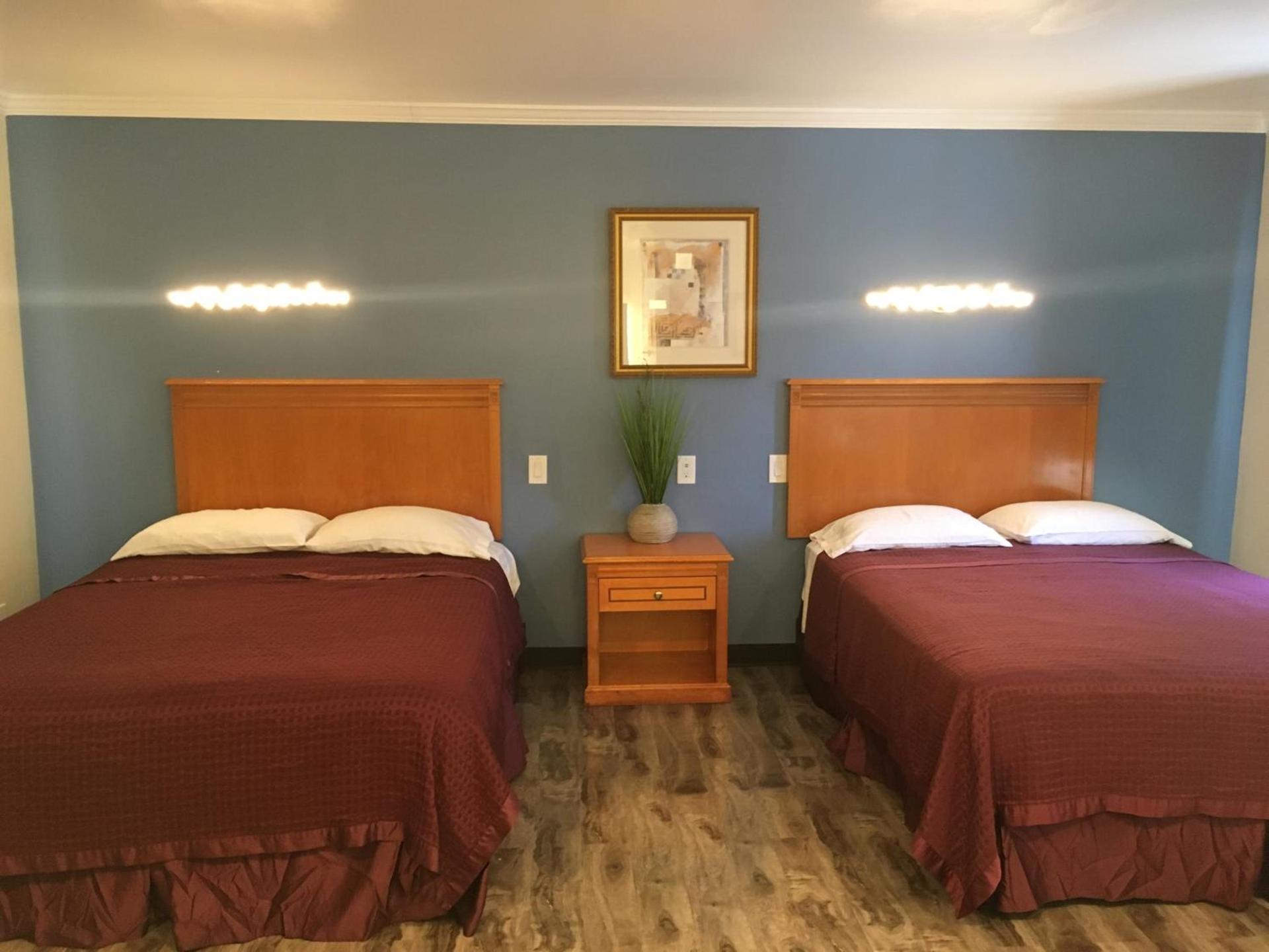 Lincoln Park Motel photo 16