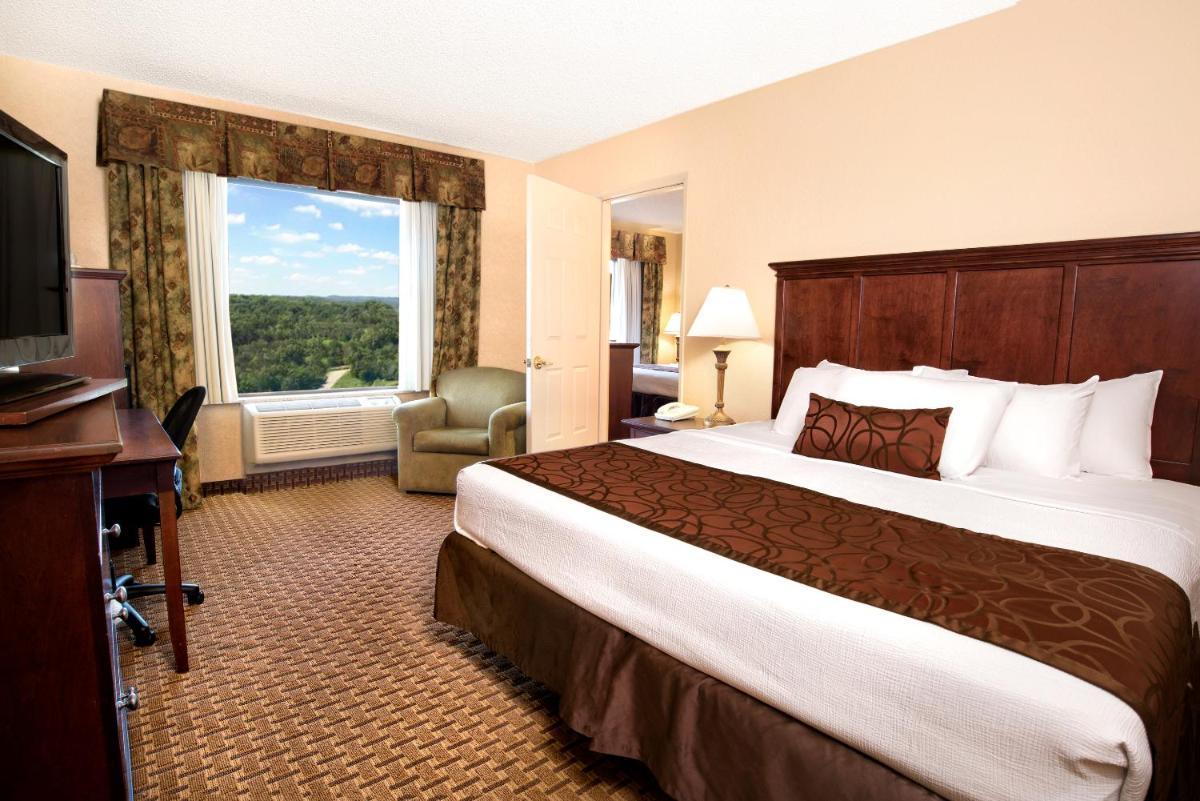Grand Plaza Hotel Branson photo 11