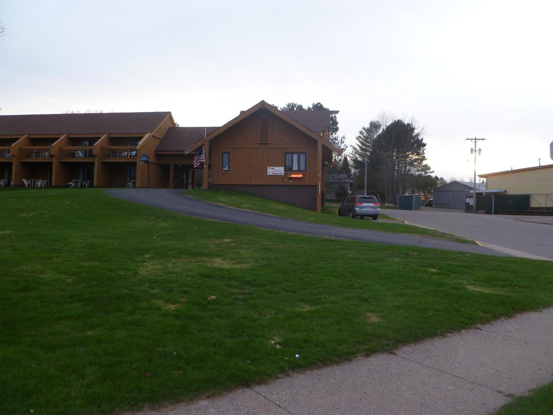 Timber Inn photo 2