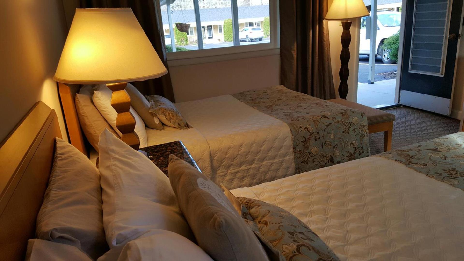 Starlight Lodge Cape Cod photo 30
