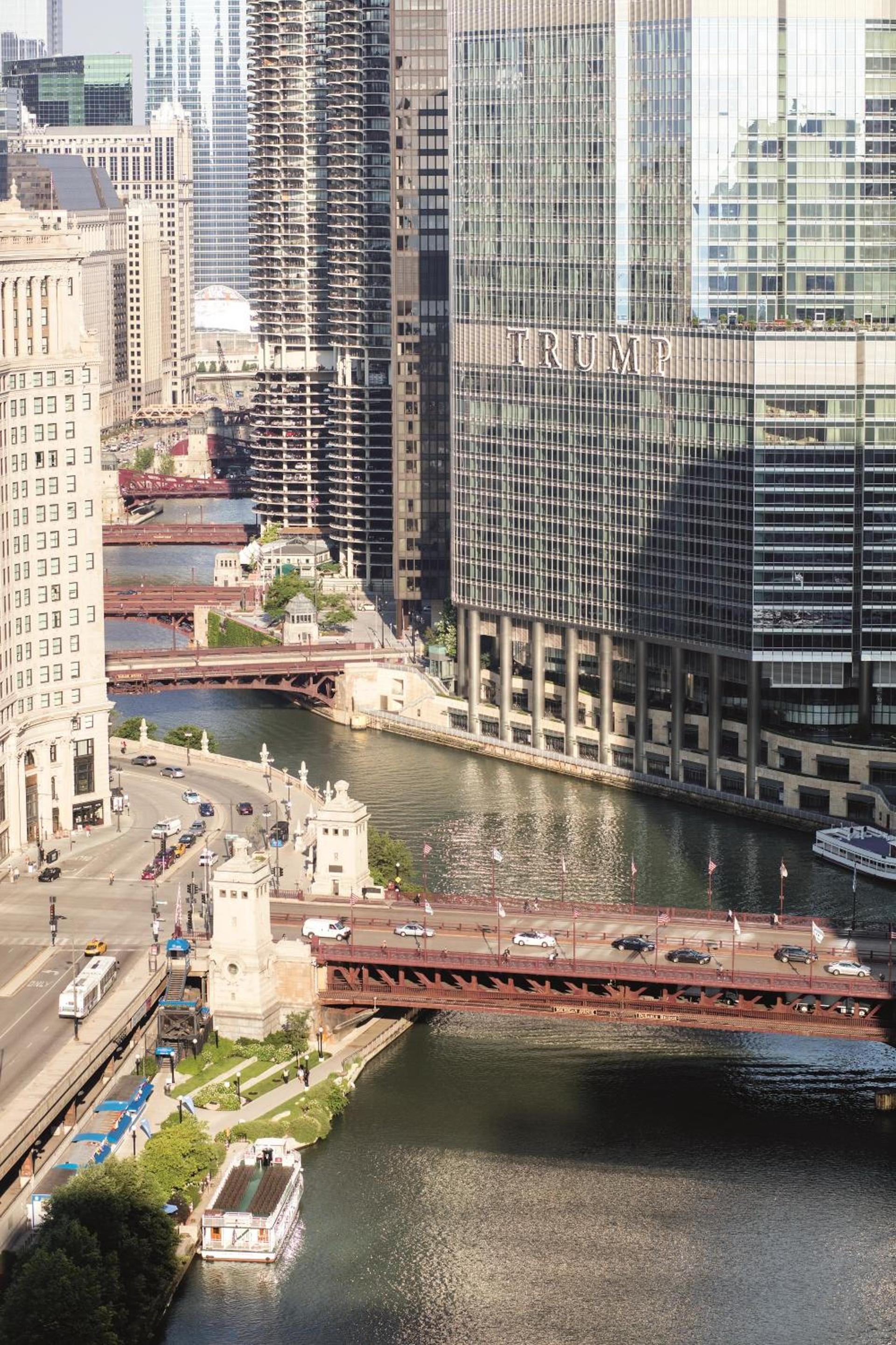 Trump International Hotel & Tower Chicago photo 34