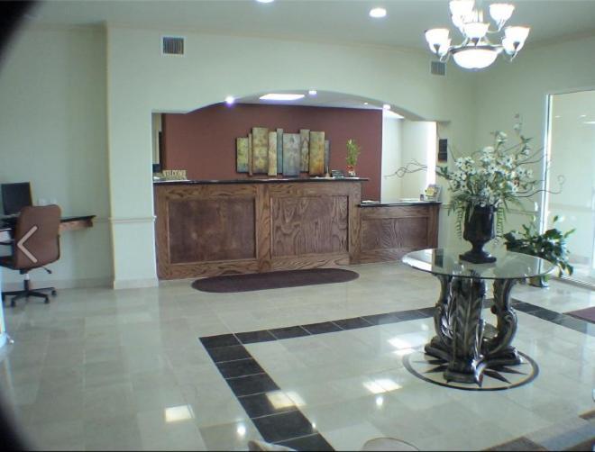 Budget Host Inn and Suites Cameron photo 10