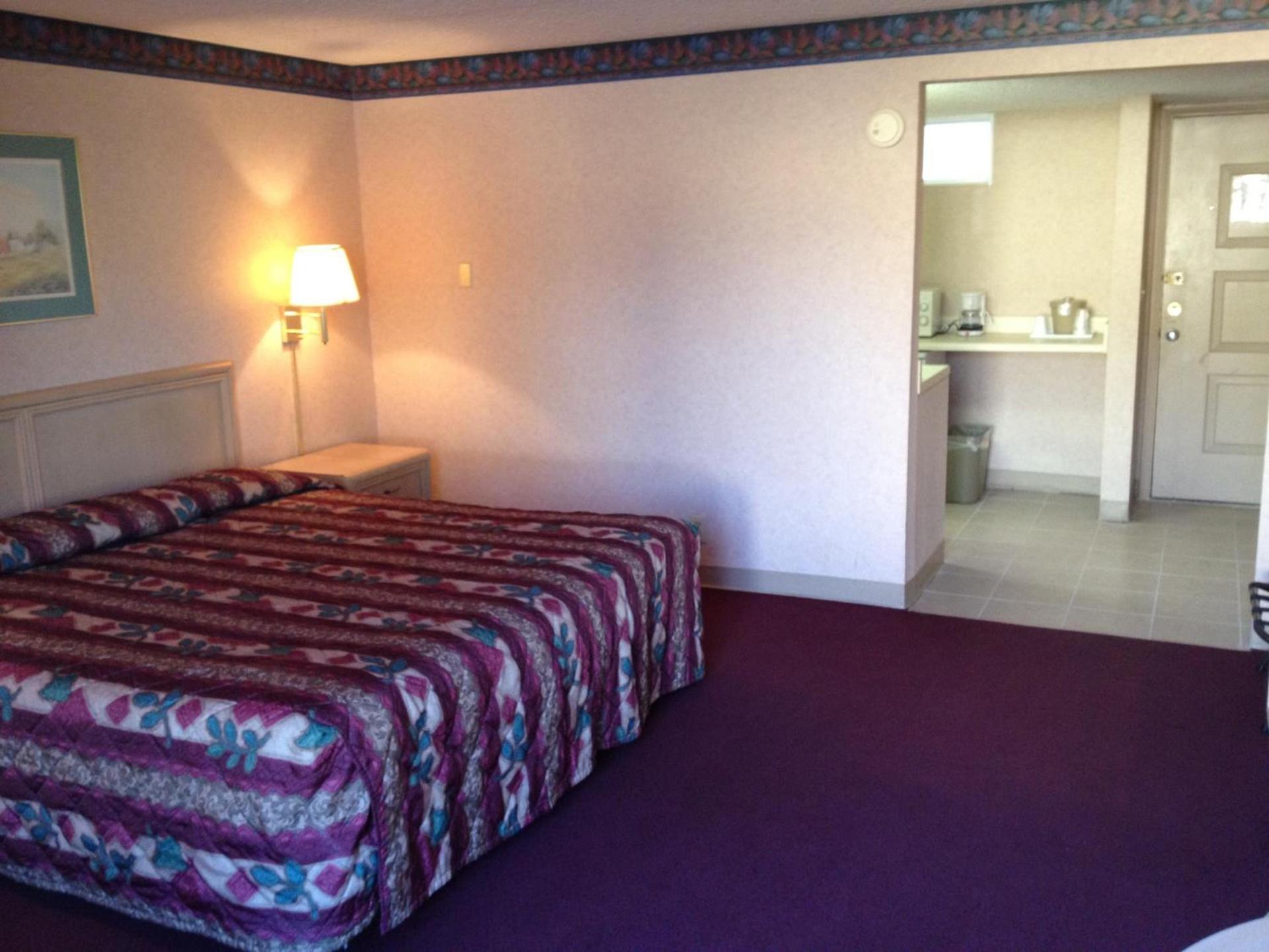 Green Valley Motel photo 18