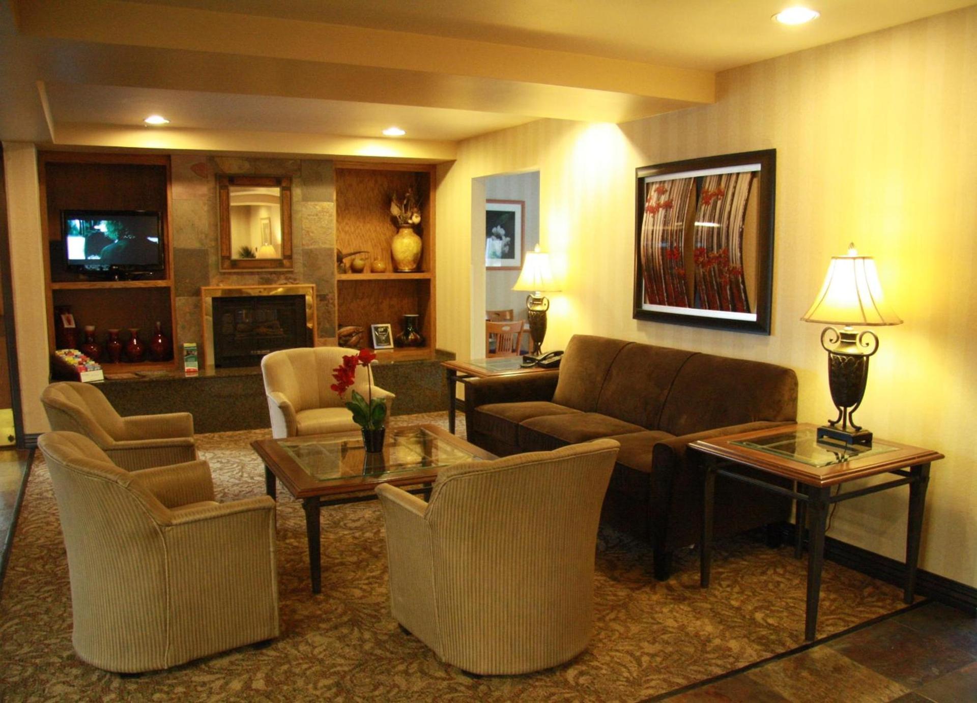 Baymont by Wyndham Seattle/Kirkland WA photo 34