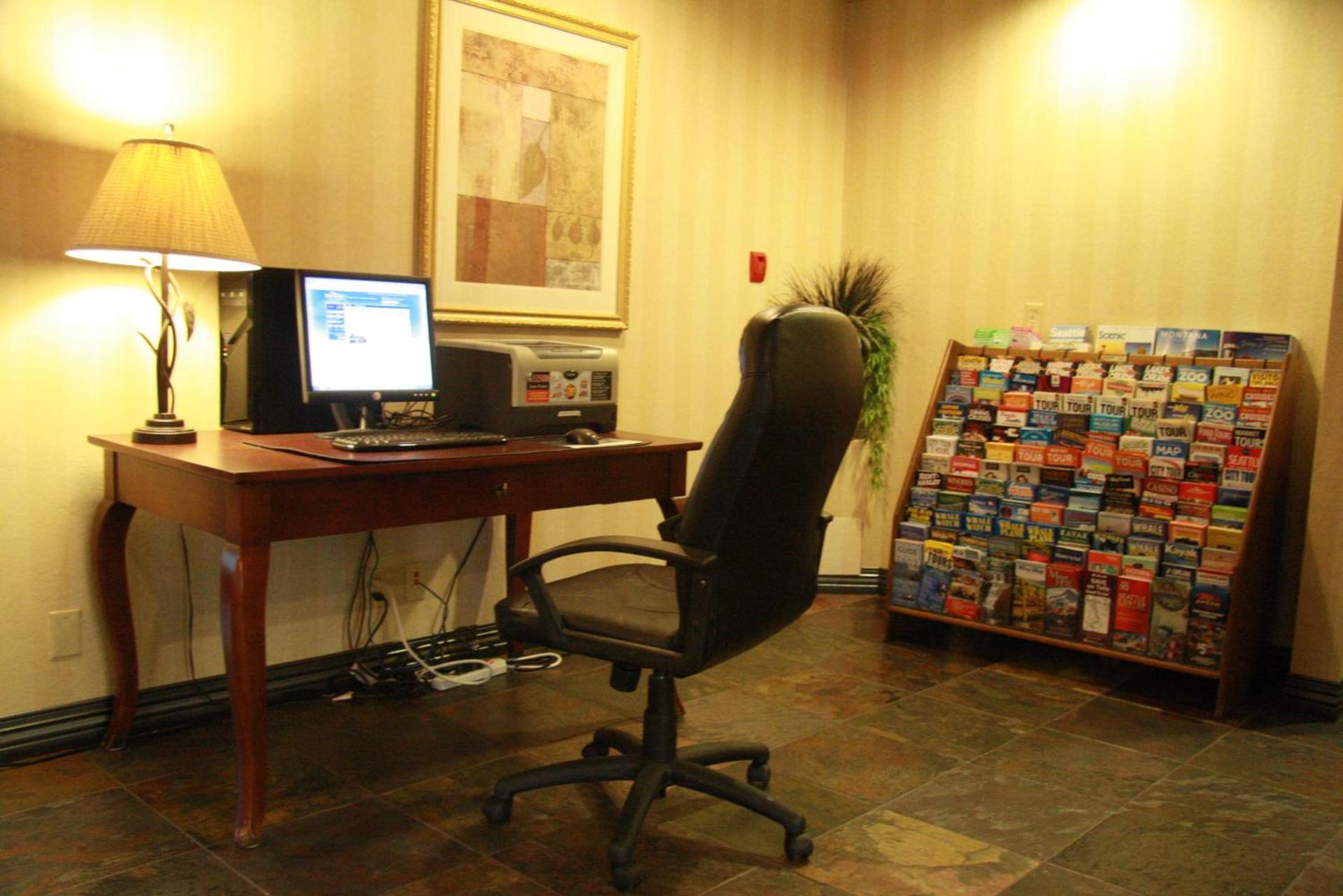 Baymont by Wyndham Seattle/Kirkland WA photo 36