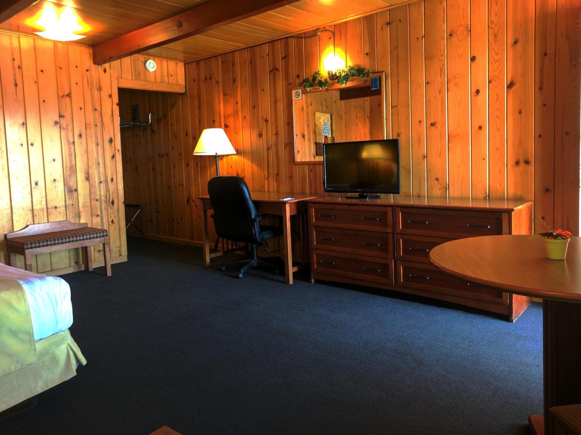 Prospector Motor Lodge photo 4