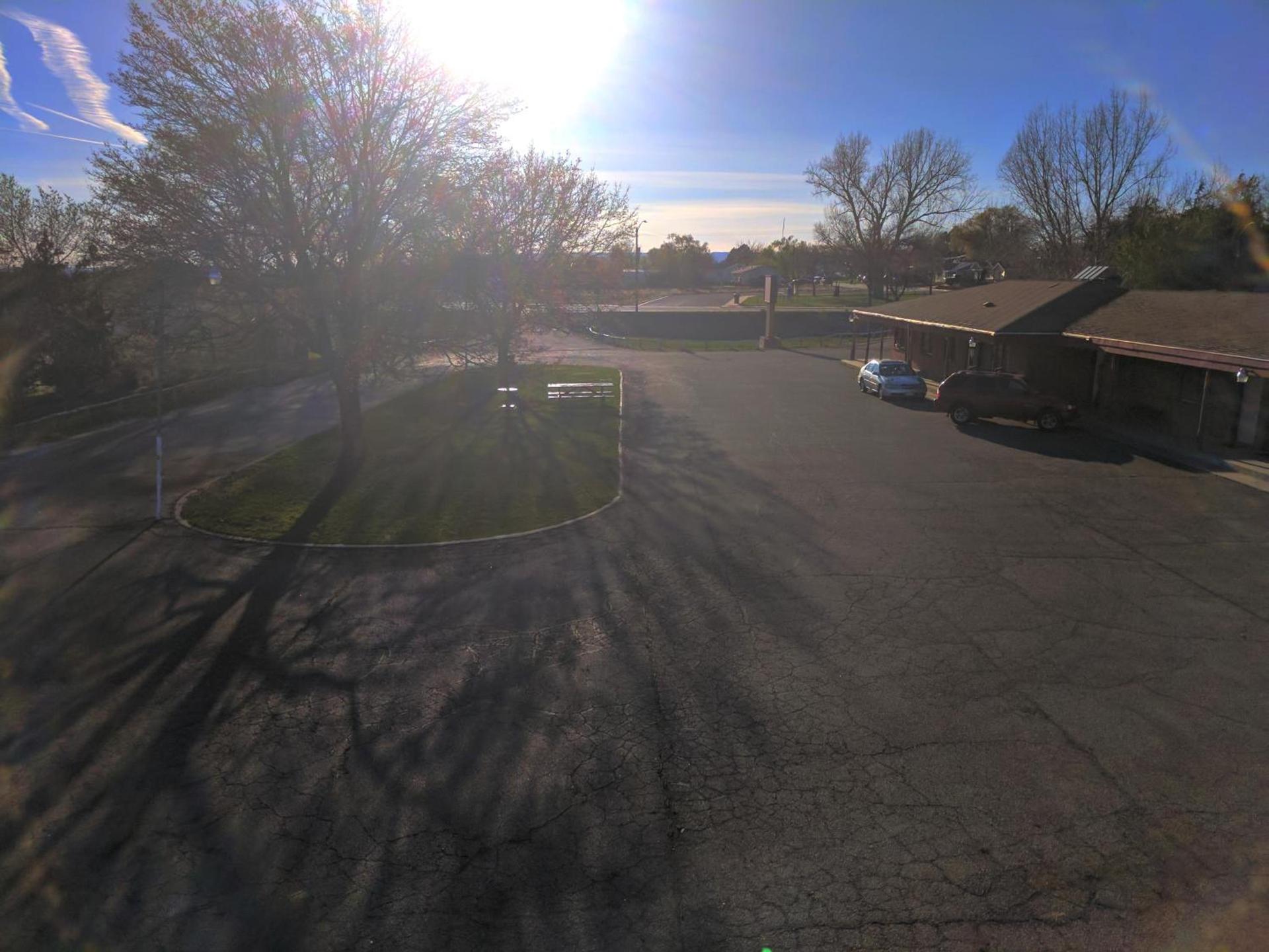 Prospector Motor Lodge photo 2