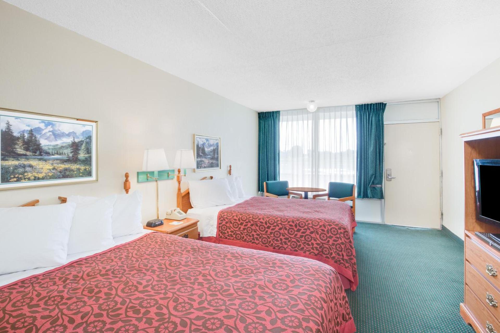 Days Inn by Wyndham Newport photo 19