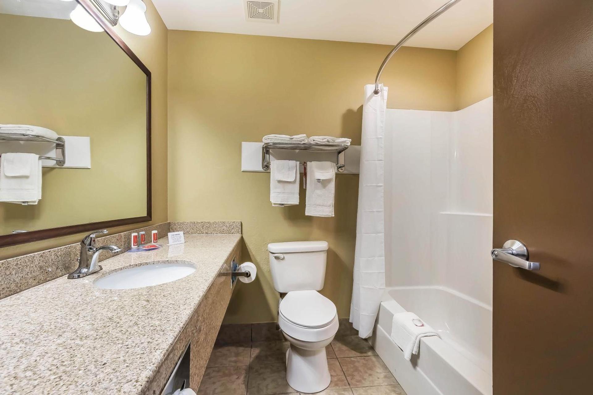 Econo Lodge Boaz photo 7
