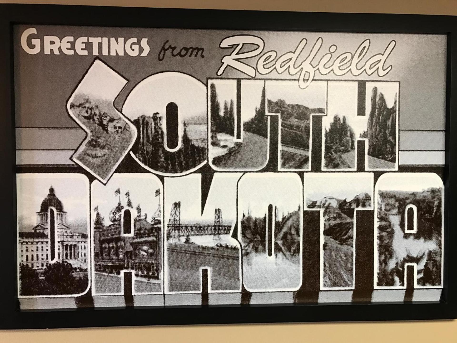 Super 8 by Wyndham Redfield photo 21