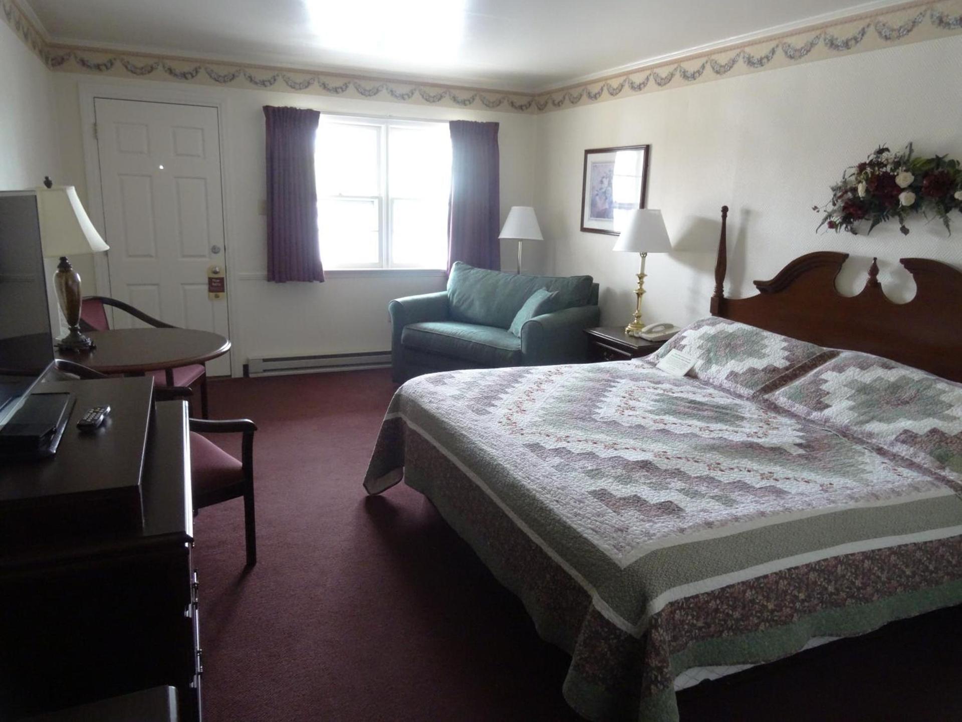 Amish Country Motel photo 10