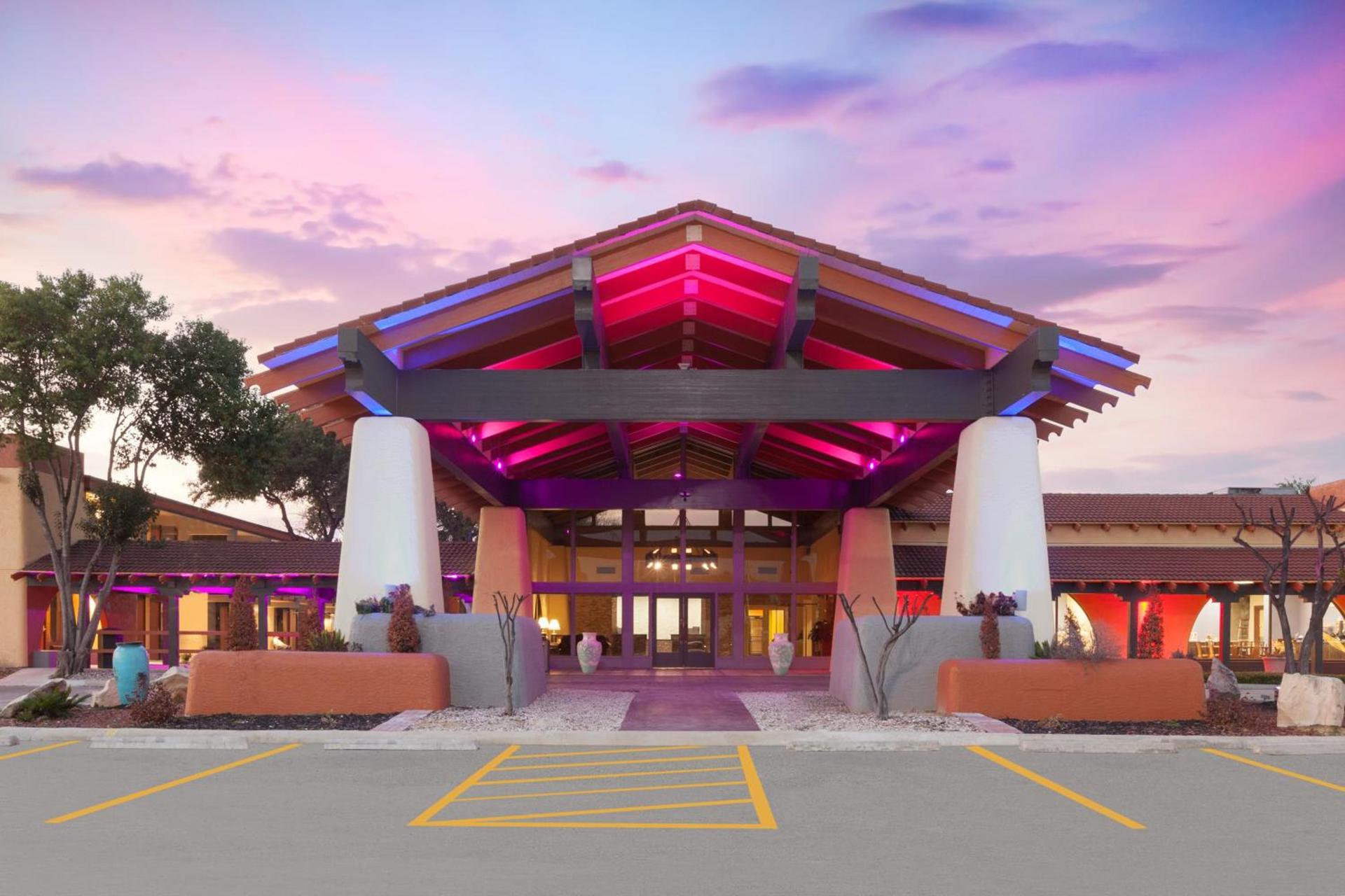 Days Inn by Wyndham Uvalde photo 16