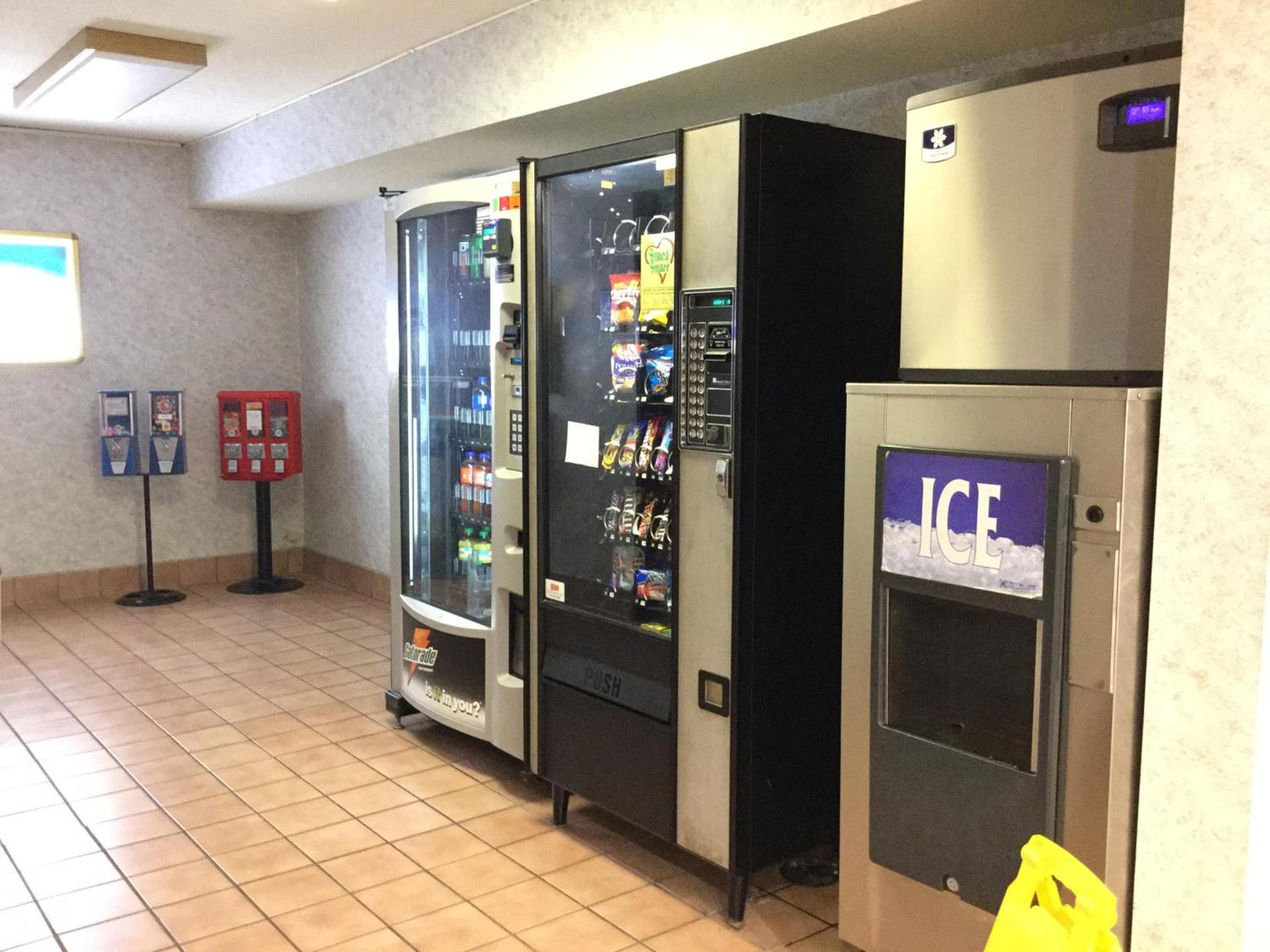 Americas Best Value Inn and Suites Saint Charles photo 26