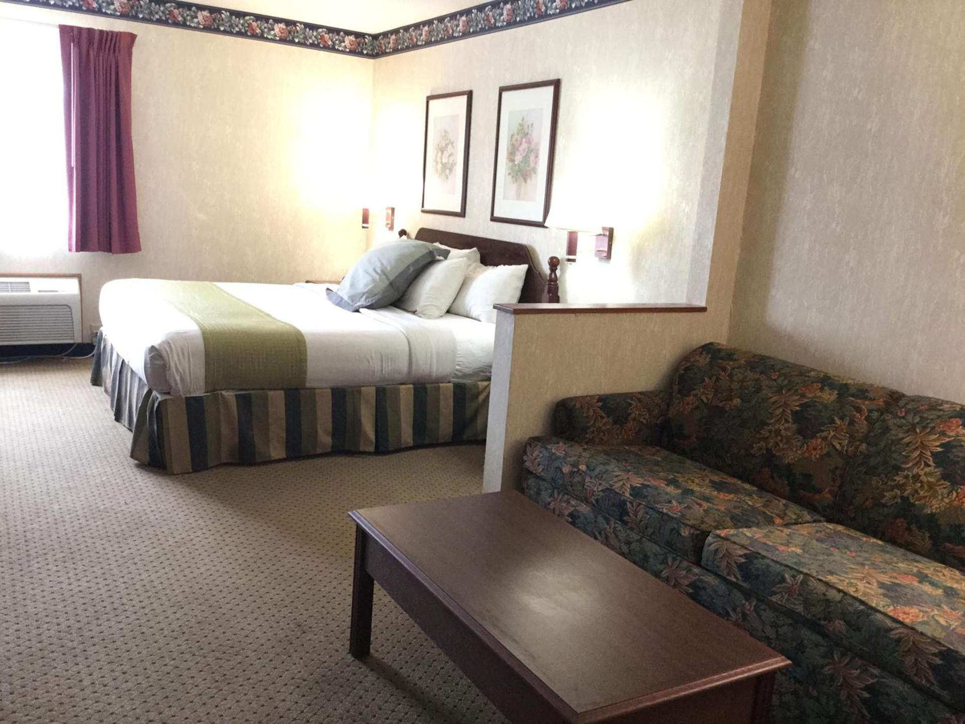Americas Best Value Inn and Suites Saint Charles photo 55