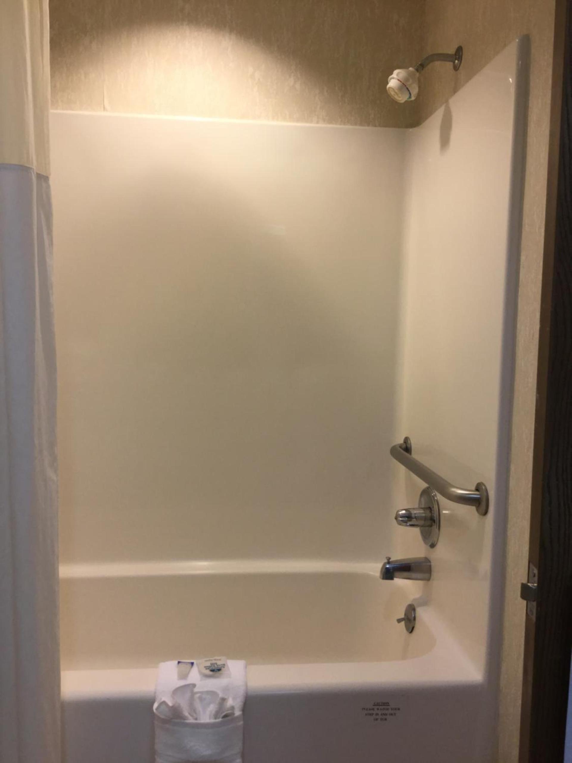 Americas Best Value Inn and Suites Saint Charles photo 8