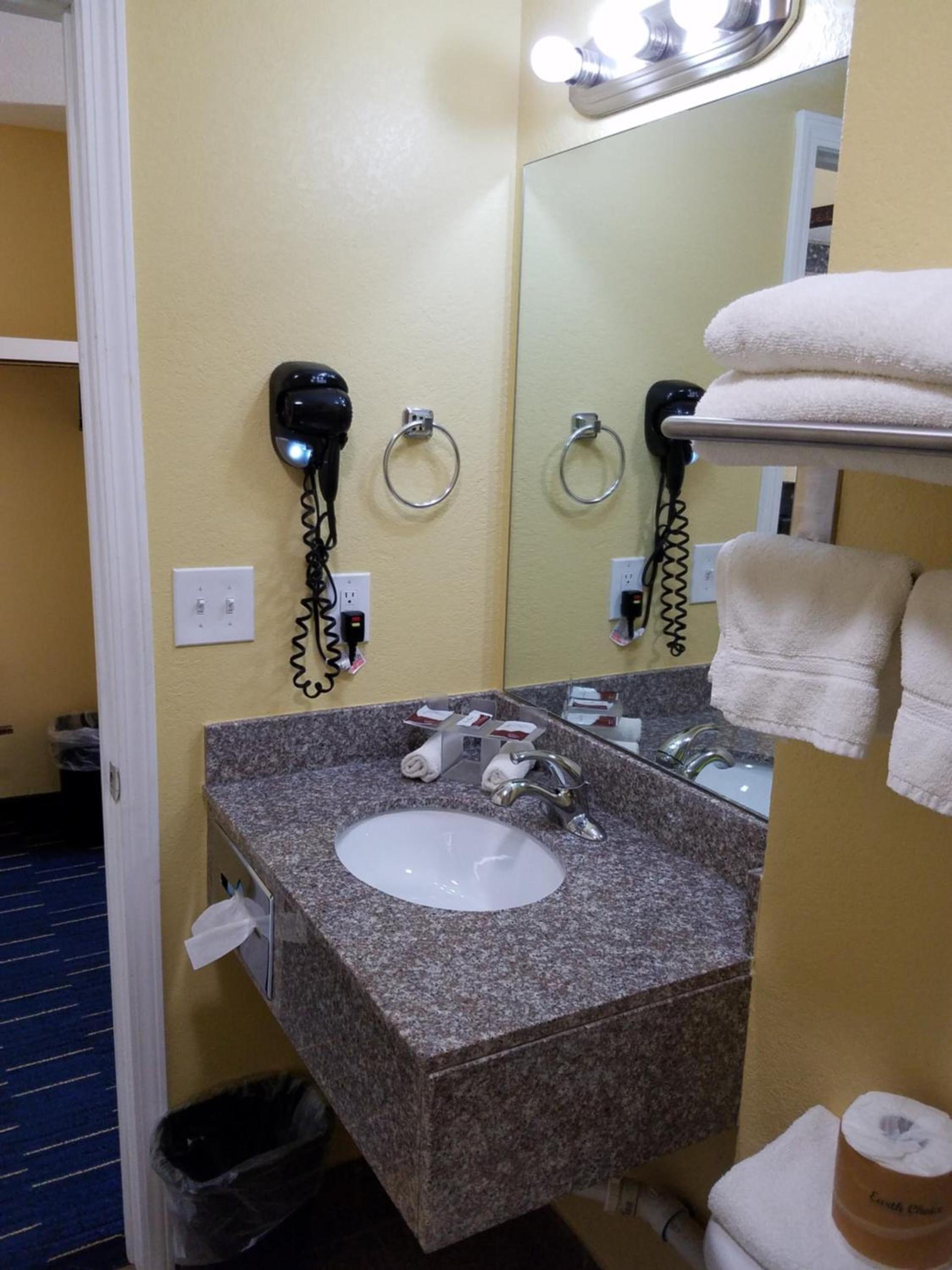 Country Inn Sterling photo 15