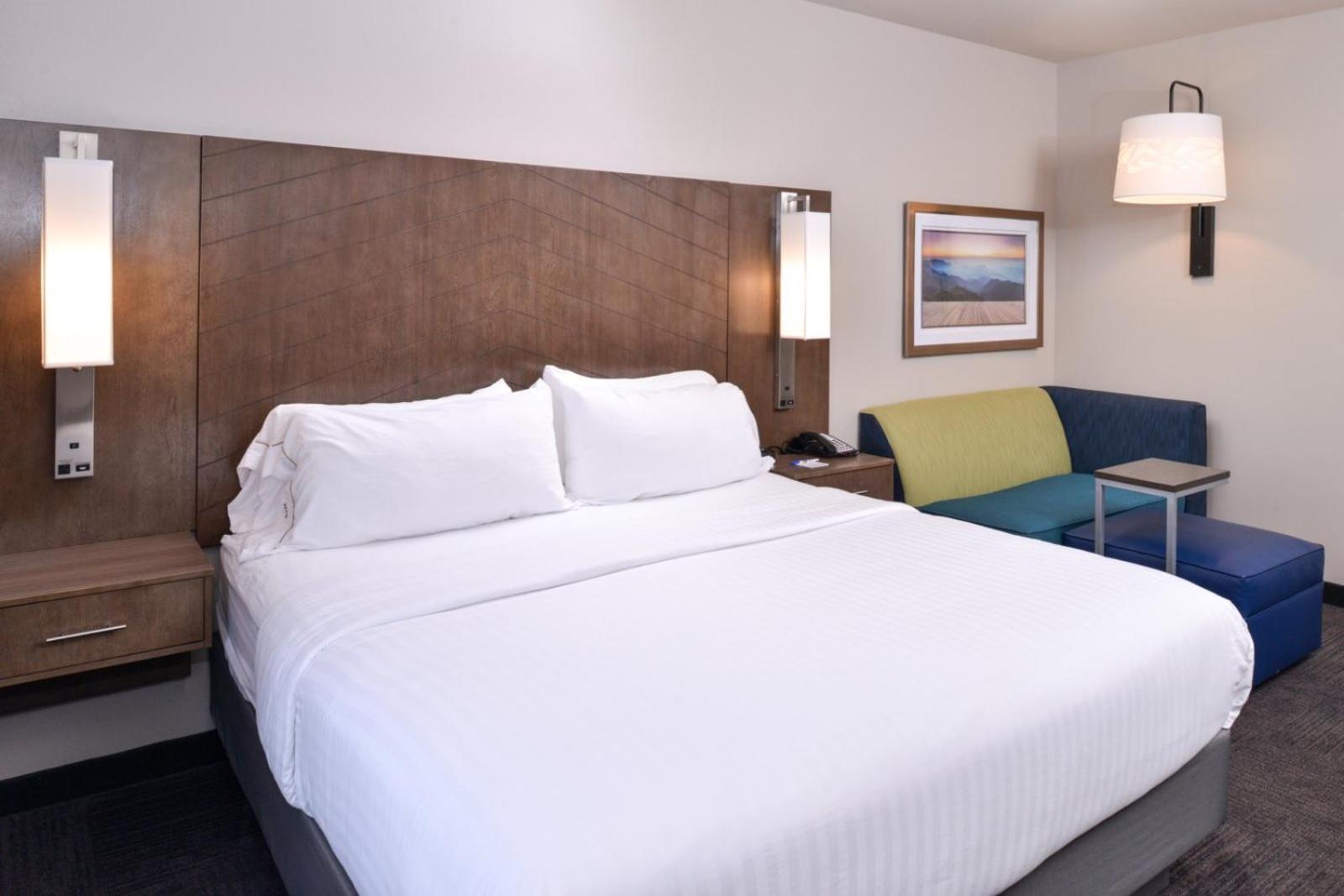 Holiday Inn Express and Suites Bryant - Benton Area by IHG photo 3