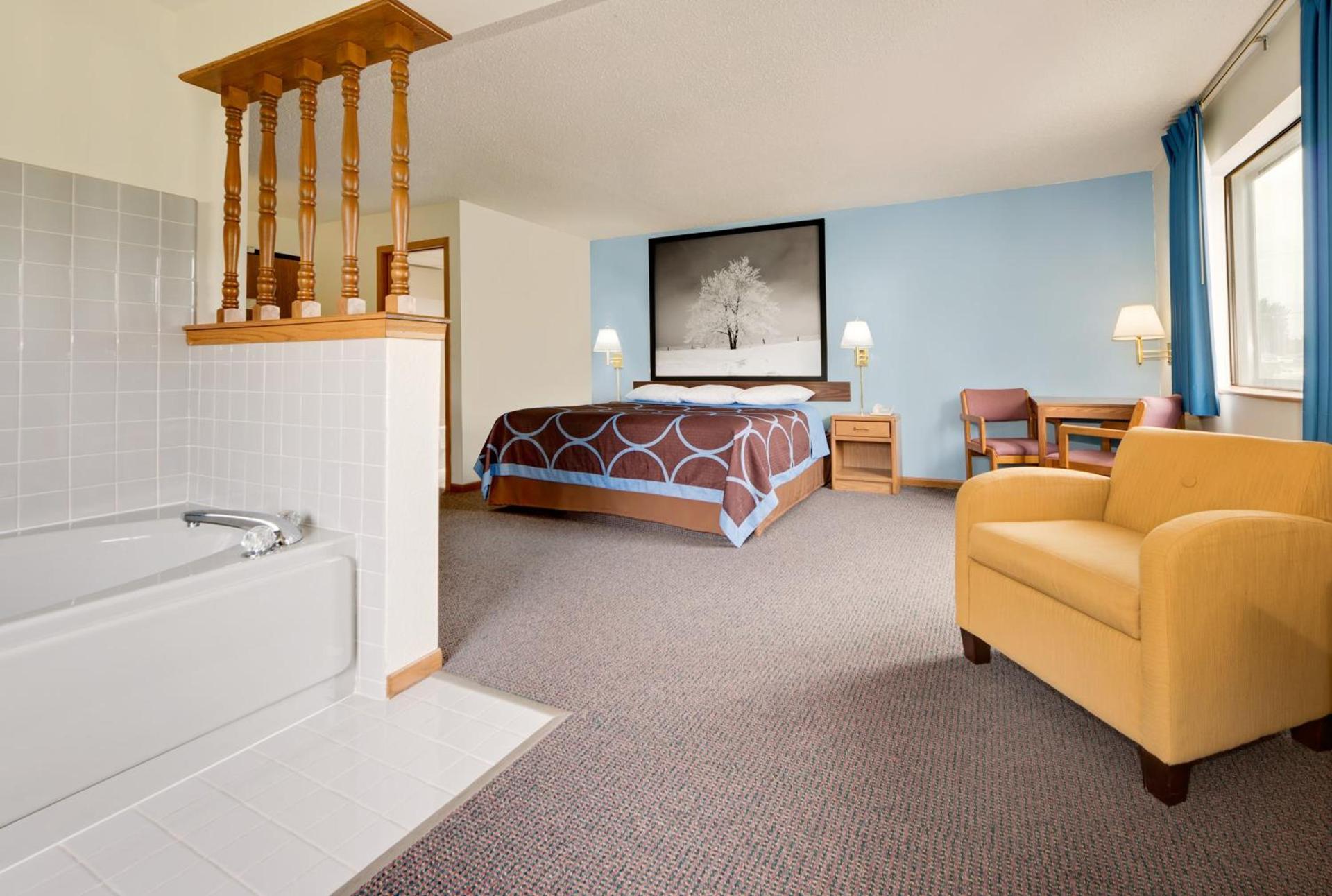 Super 8 by Wyndham Centerville photo 40
