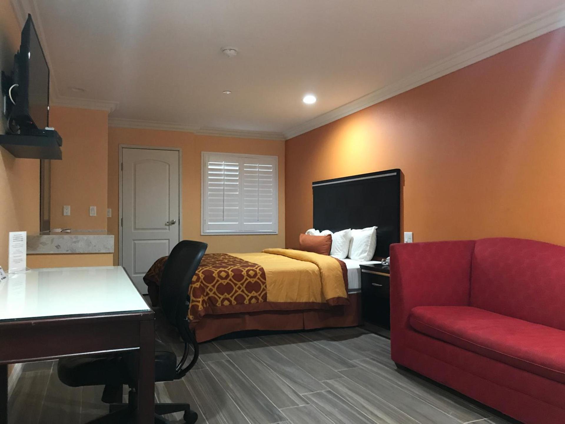 Executive Suites Inn photo 14