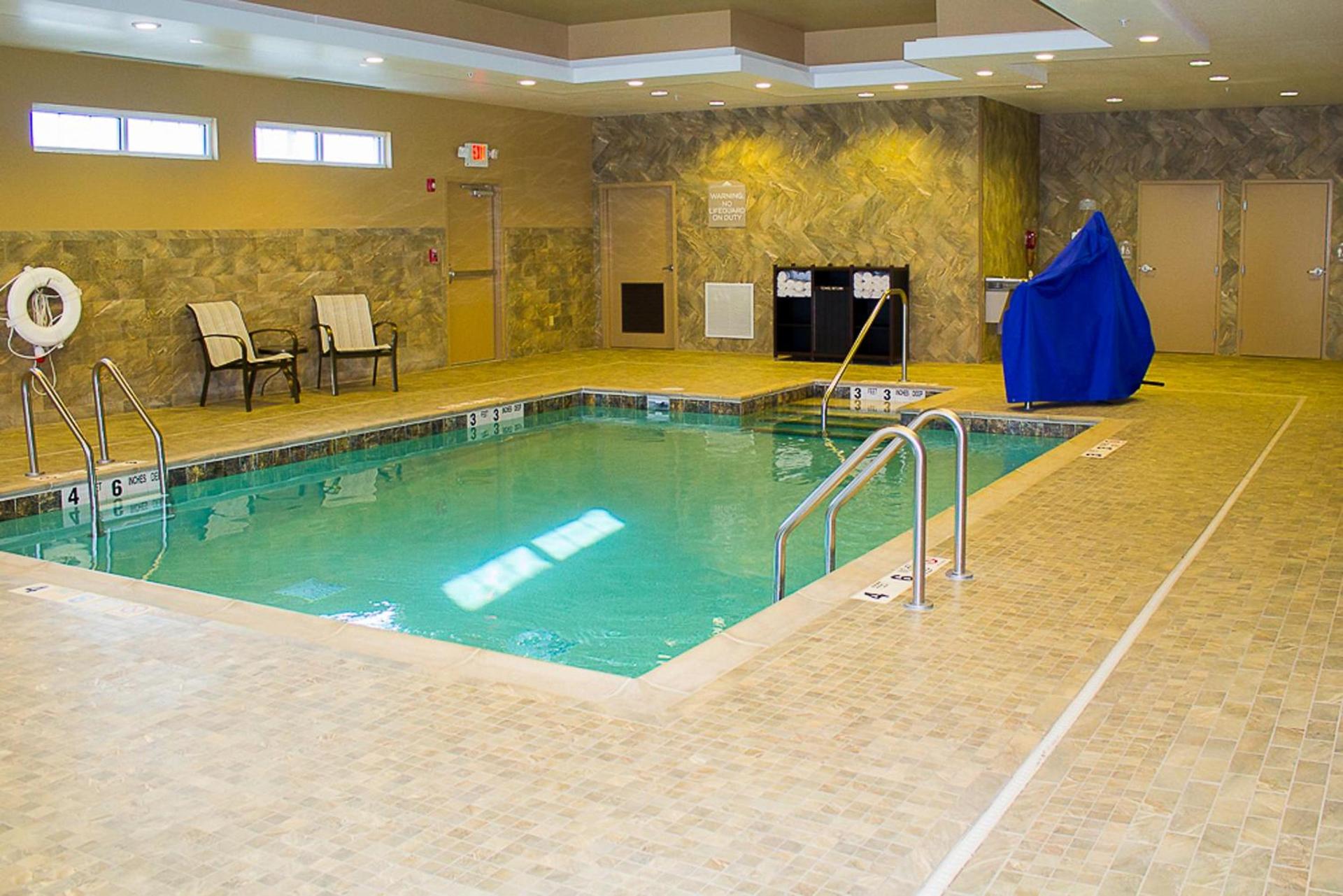 Microtel Inn & Suites by Wyndham - Penn Yan photo 49