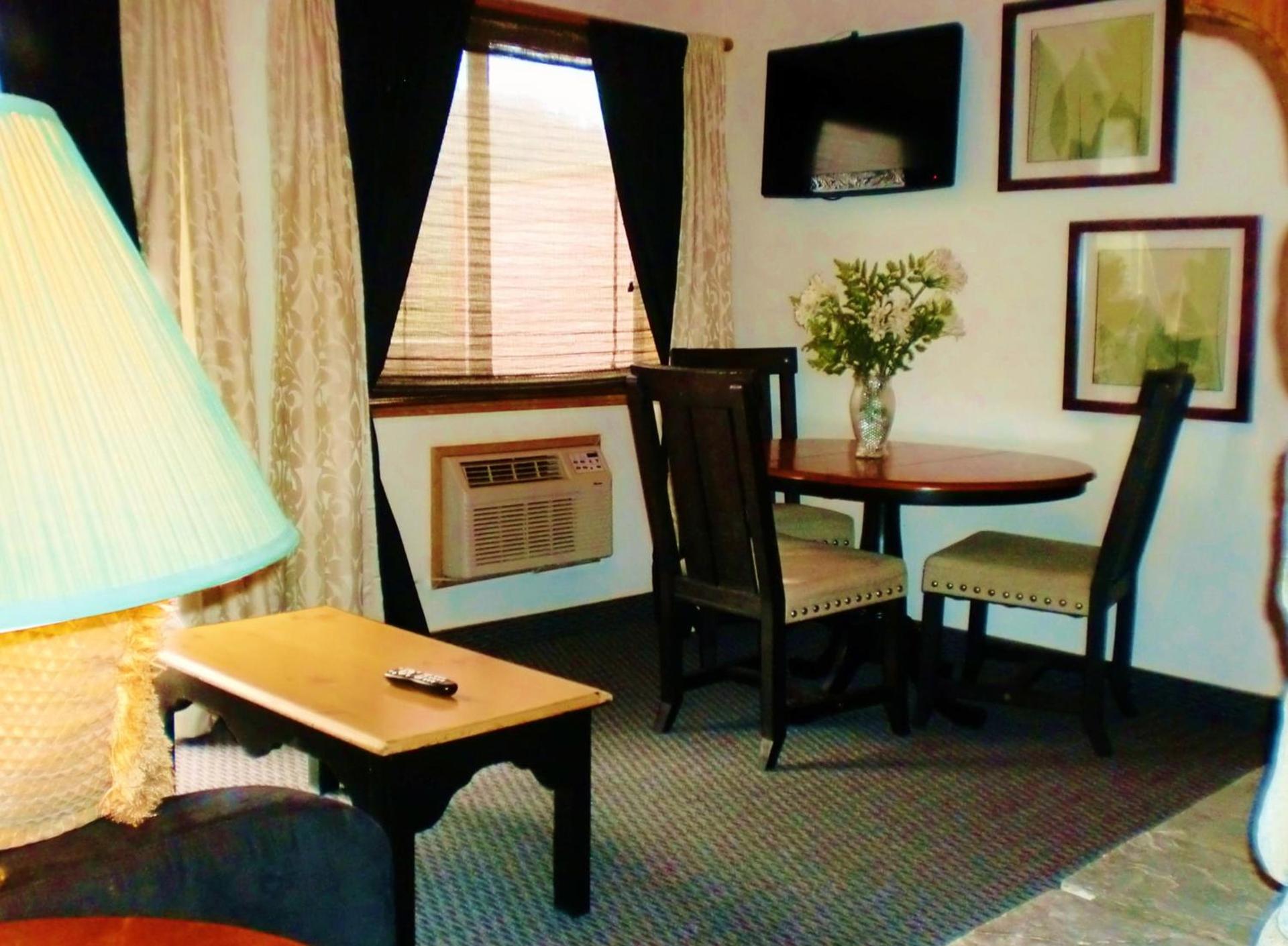 The North Shore Inn photo 75