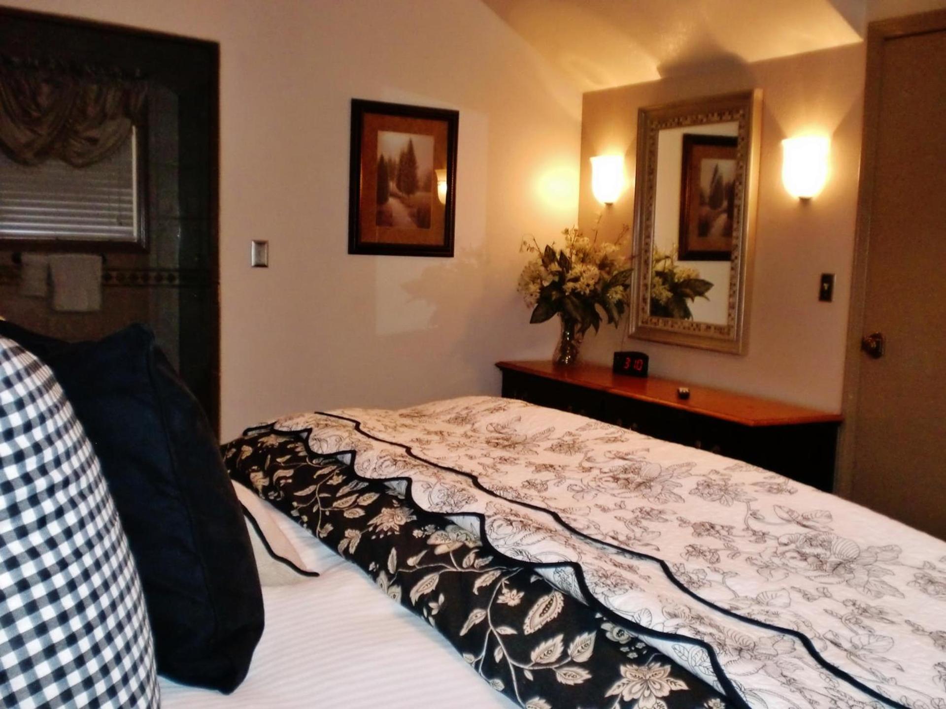 The North Shore Inn photo 65