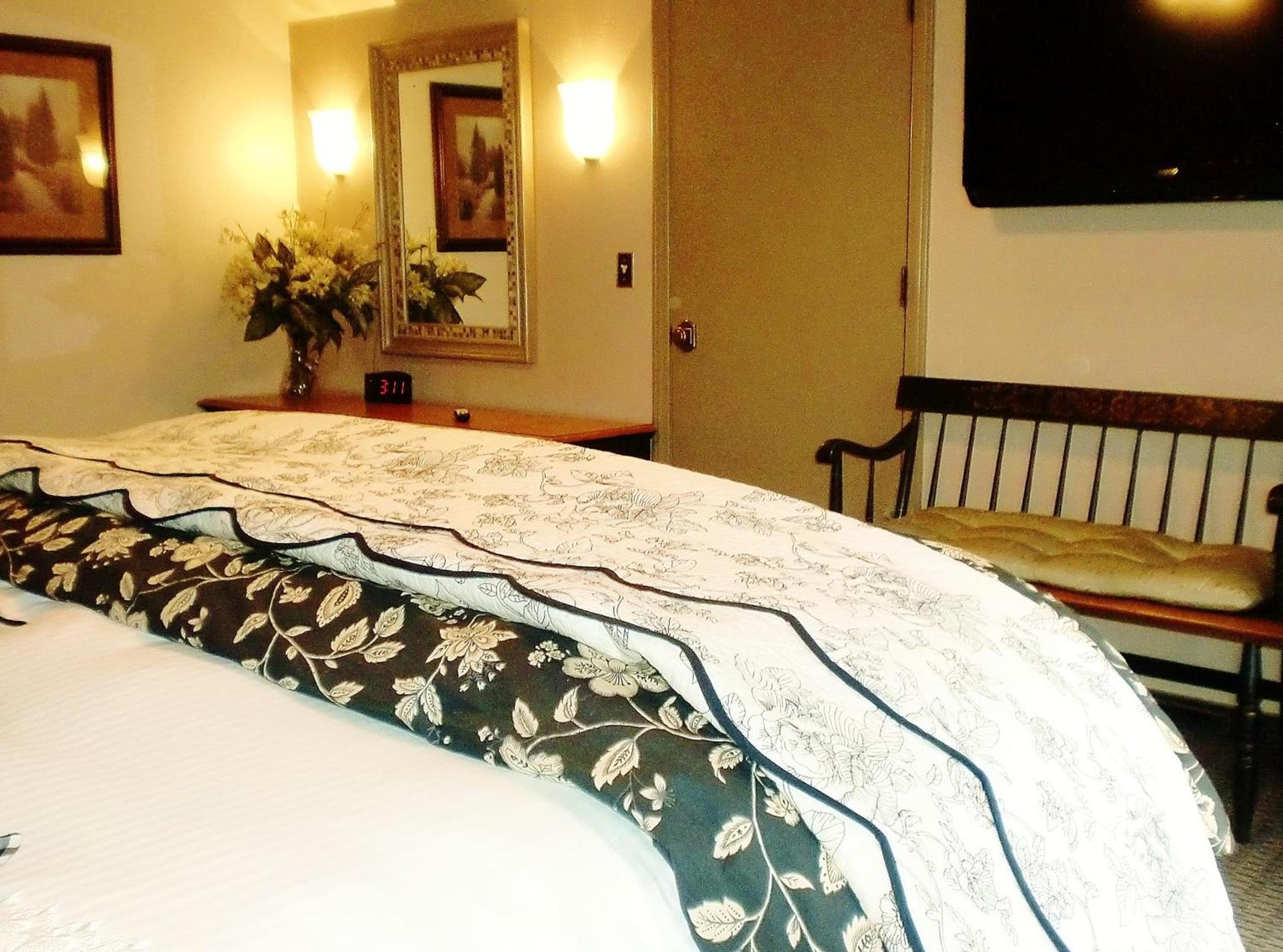 The North Shore Inn photo 71