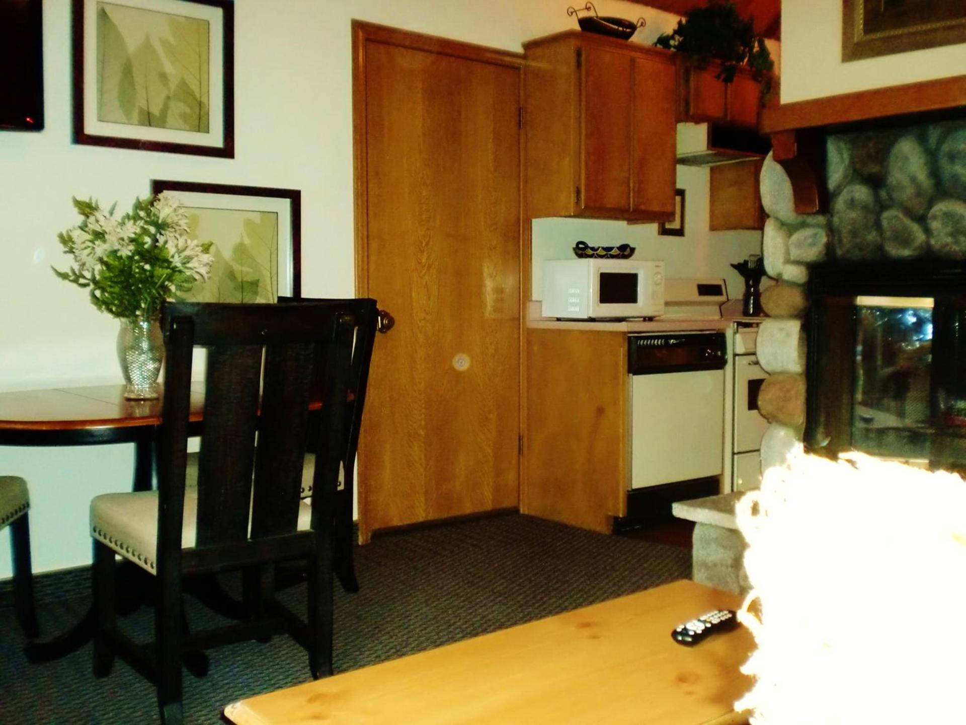 The North Shore Inn photo 58