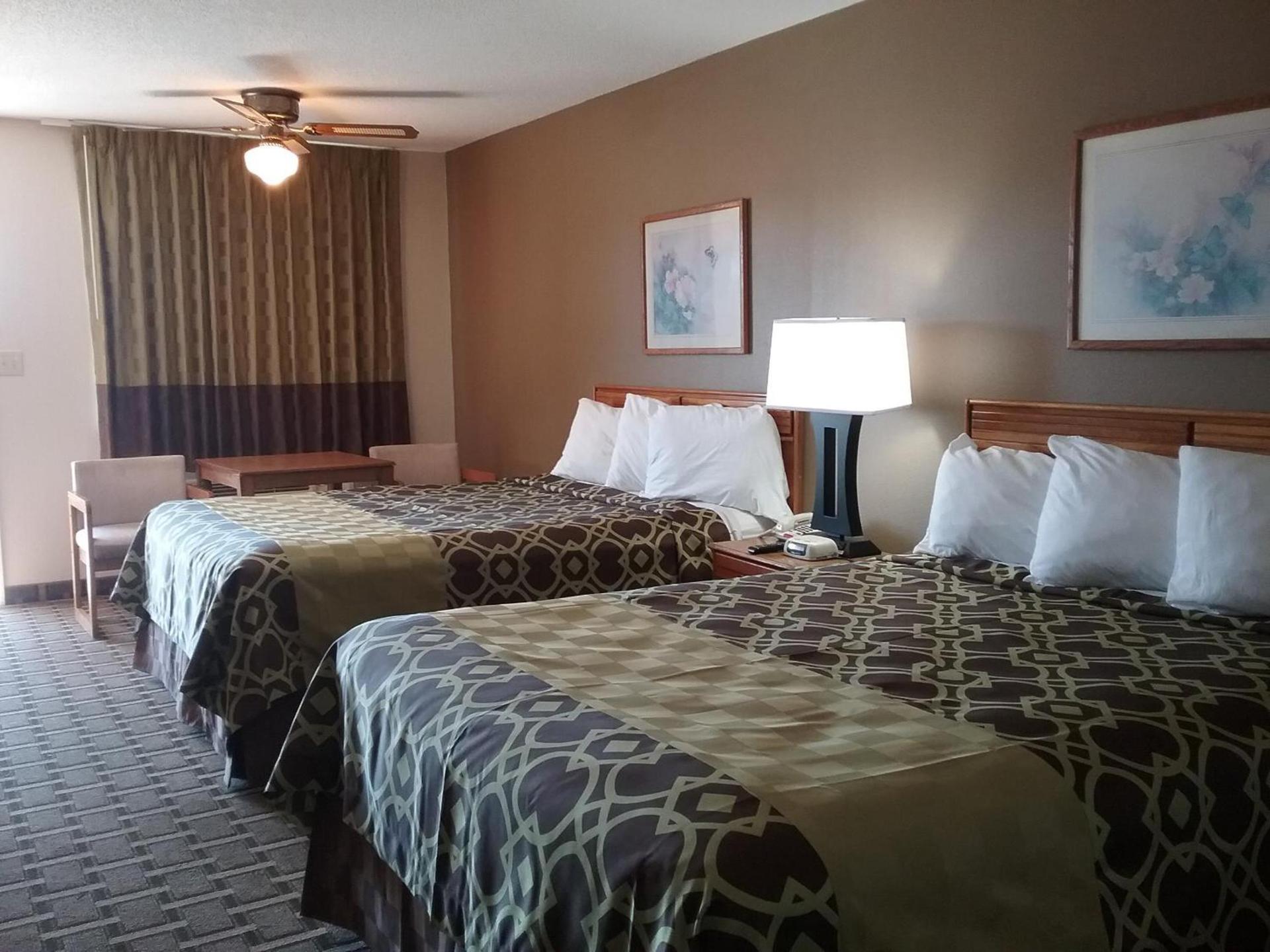 Americas Best Value Inn Blue Ridge photo 8