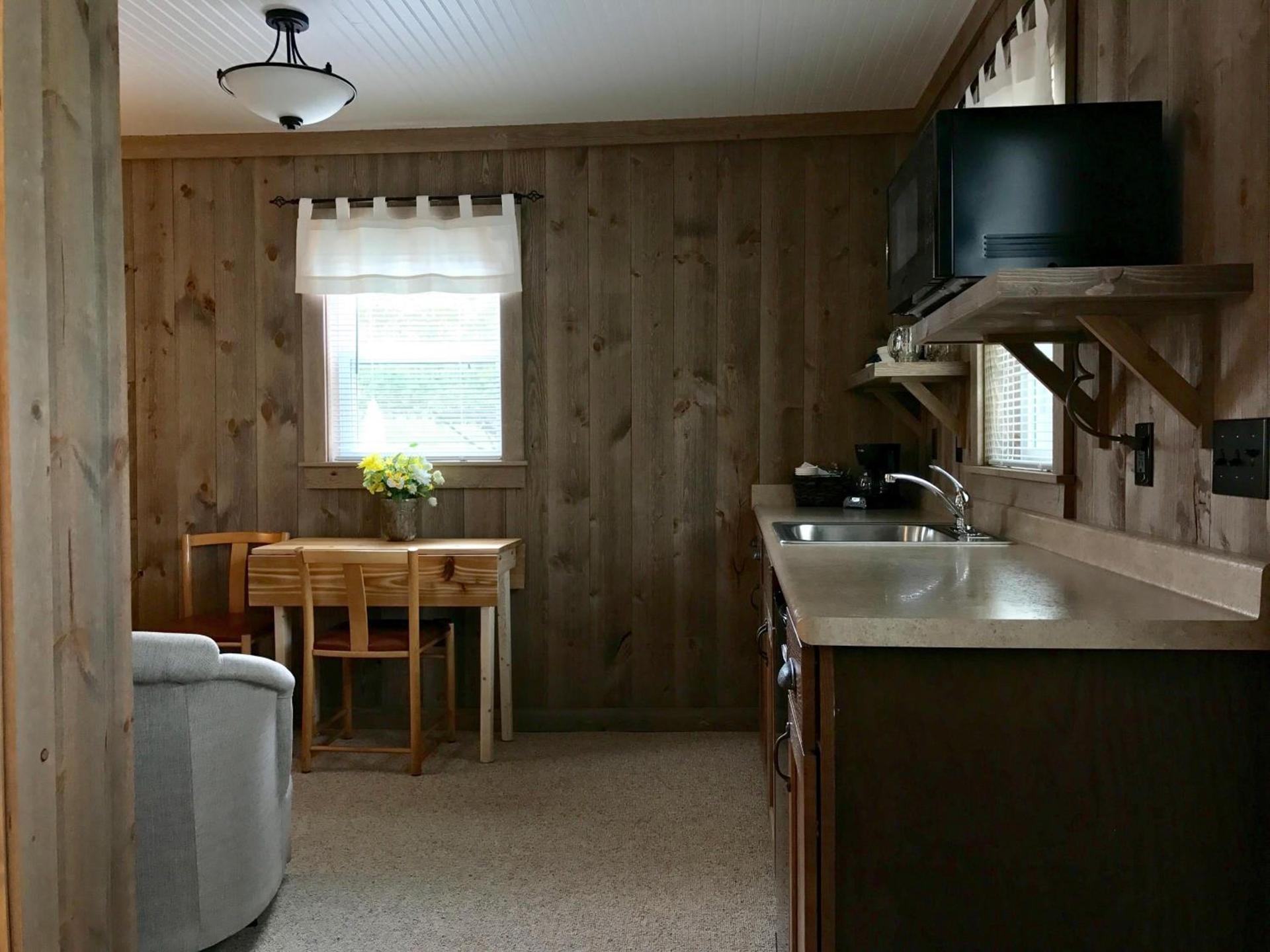 Cedar Ridge Cabins photo 43