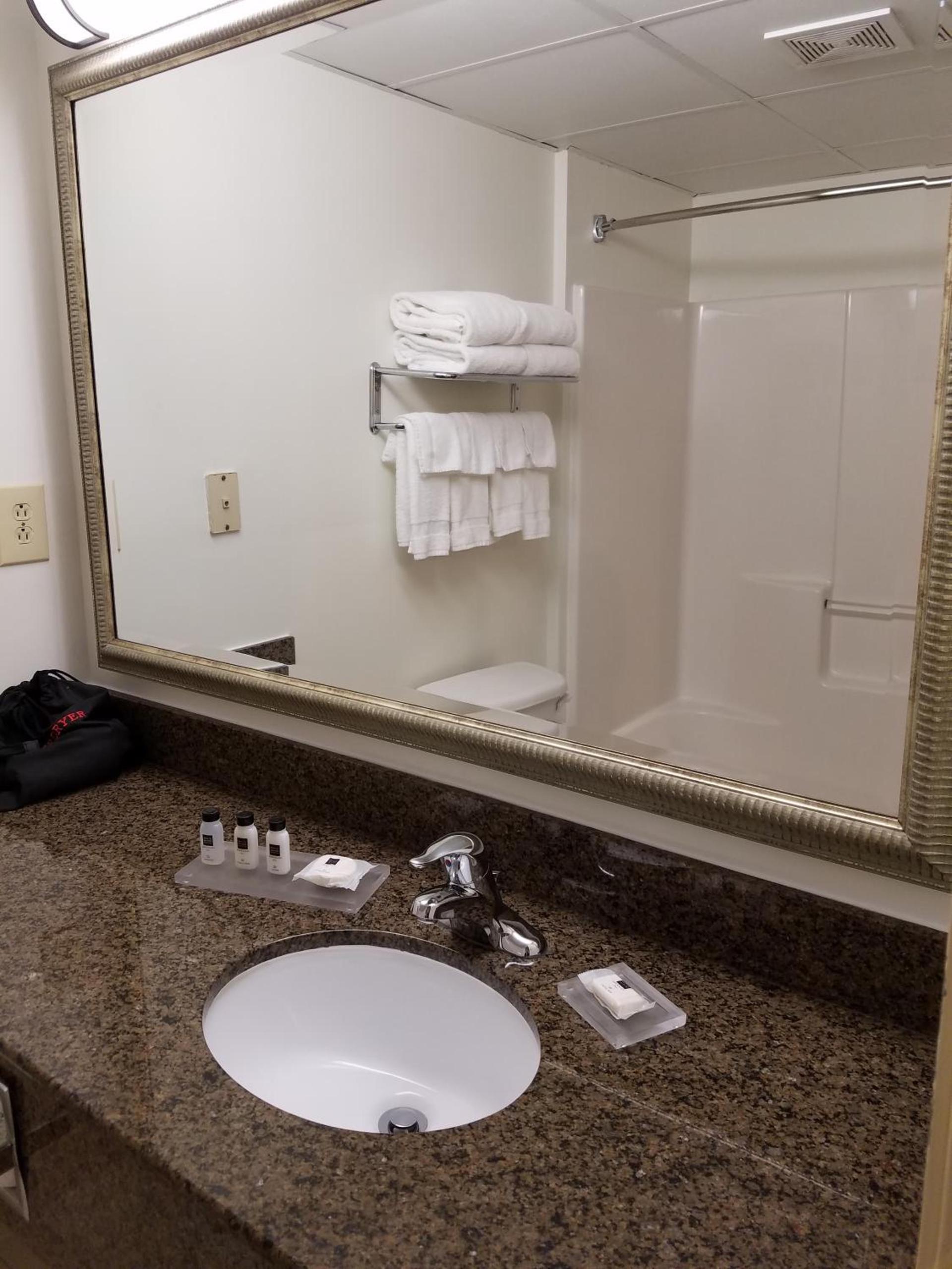 Country Inn & Suites by Radisson, Lexington, VA photo 41