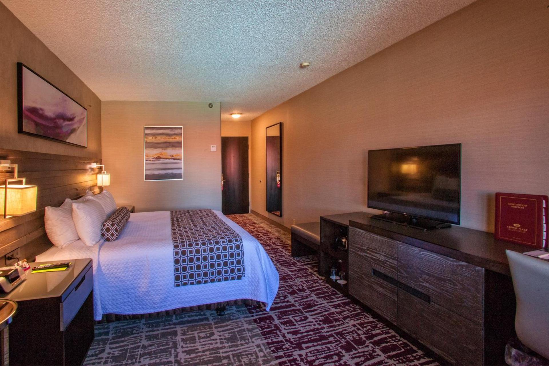 Crowne Plaza Silicon Valley North - Union City by IHG photo 2