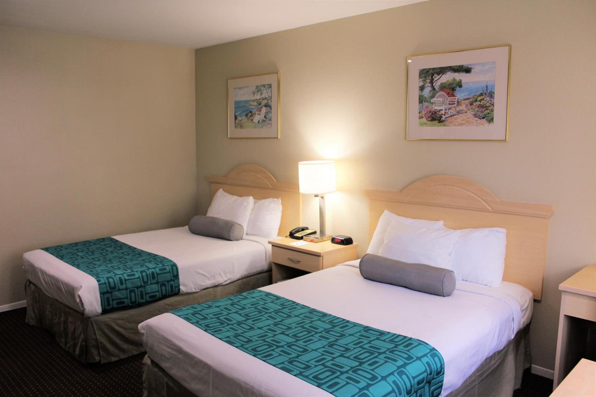 Howard Johnson by Wyndham Santa Cruz photo 36