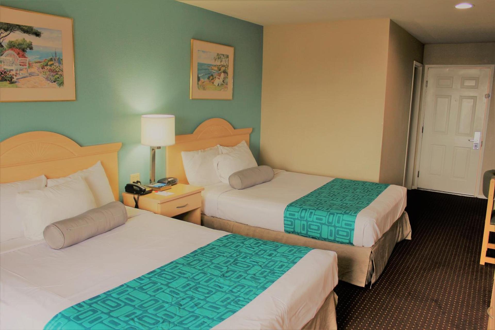 Howard Johnson by Wyndham Santa Cruz photo 43