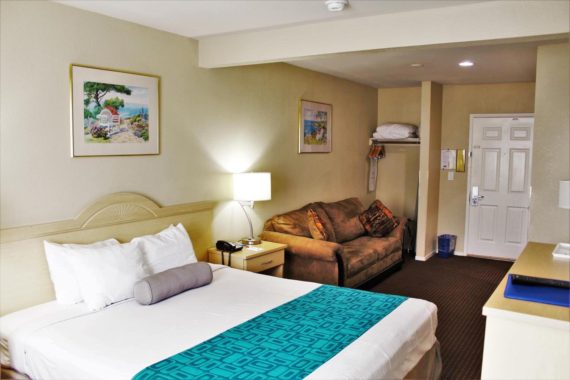 Howard Johnson by Wyndham Santa Cruz photo 55