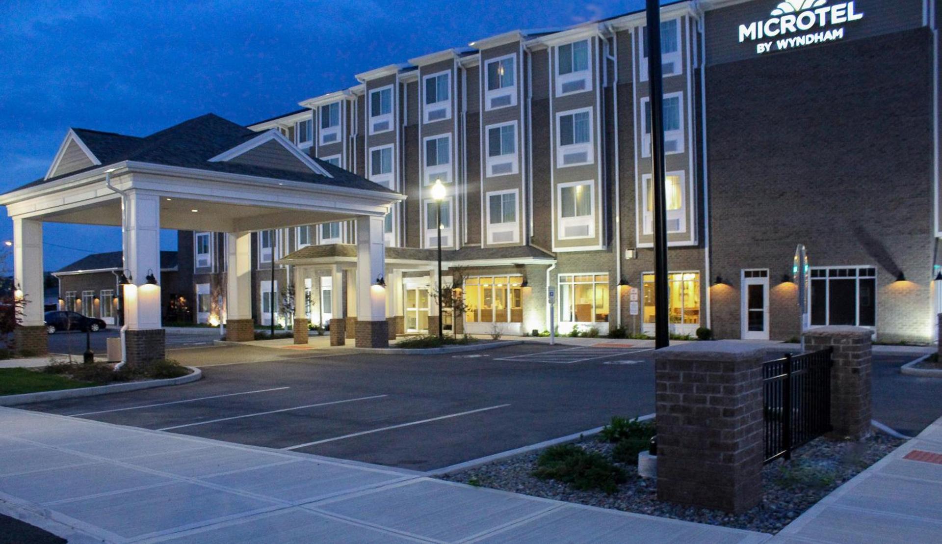 Microtel Inn & Suites by Wyndham - Penn Yan photo 16