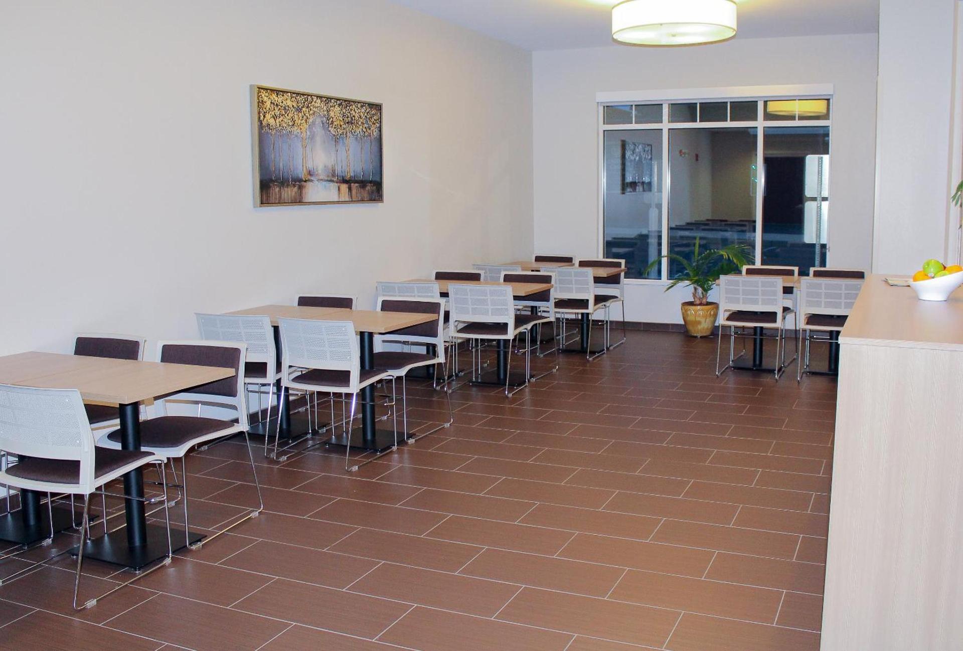 Microtel Inn & Suites by Wyndham - Penn Yan photo 24