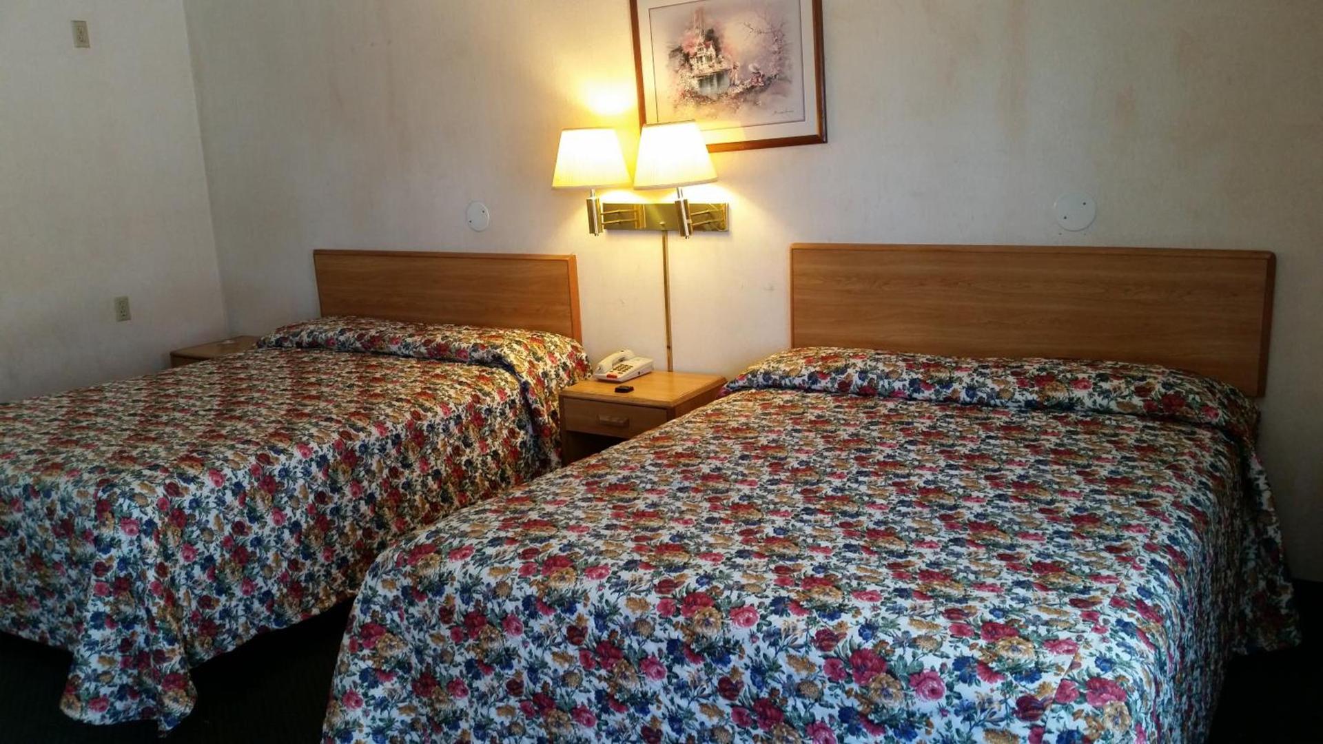 Economy Inn Motel photo 7