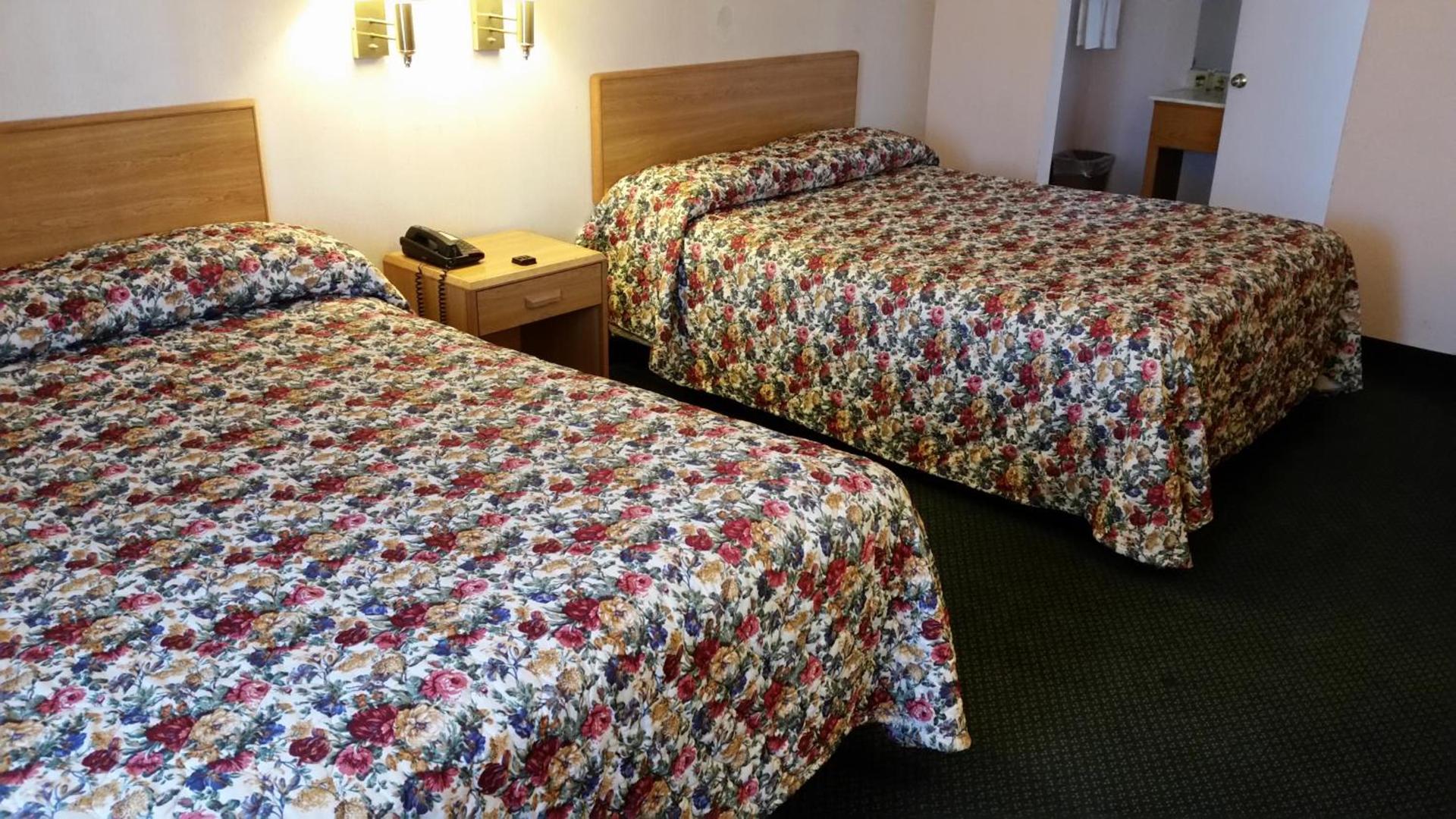 Economy Inn Motel photo 3