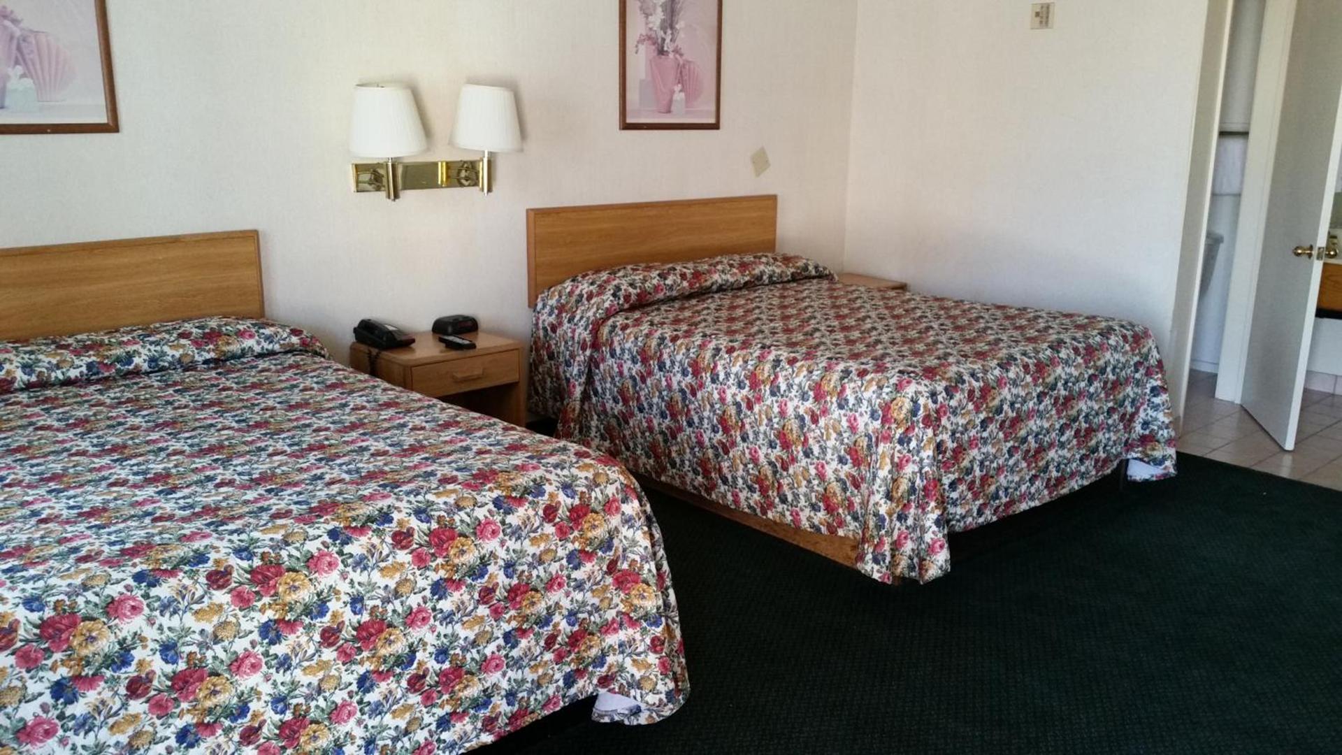 Economy Inn Motel photo 35