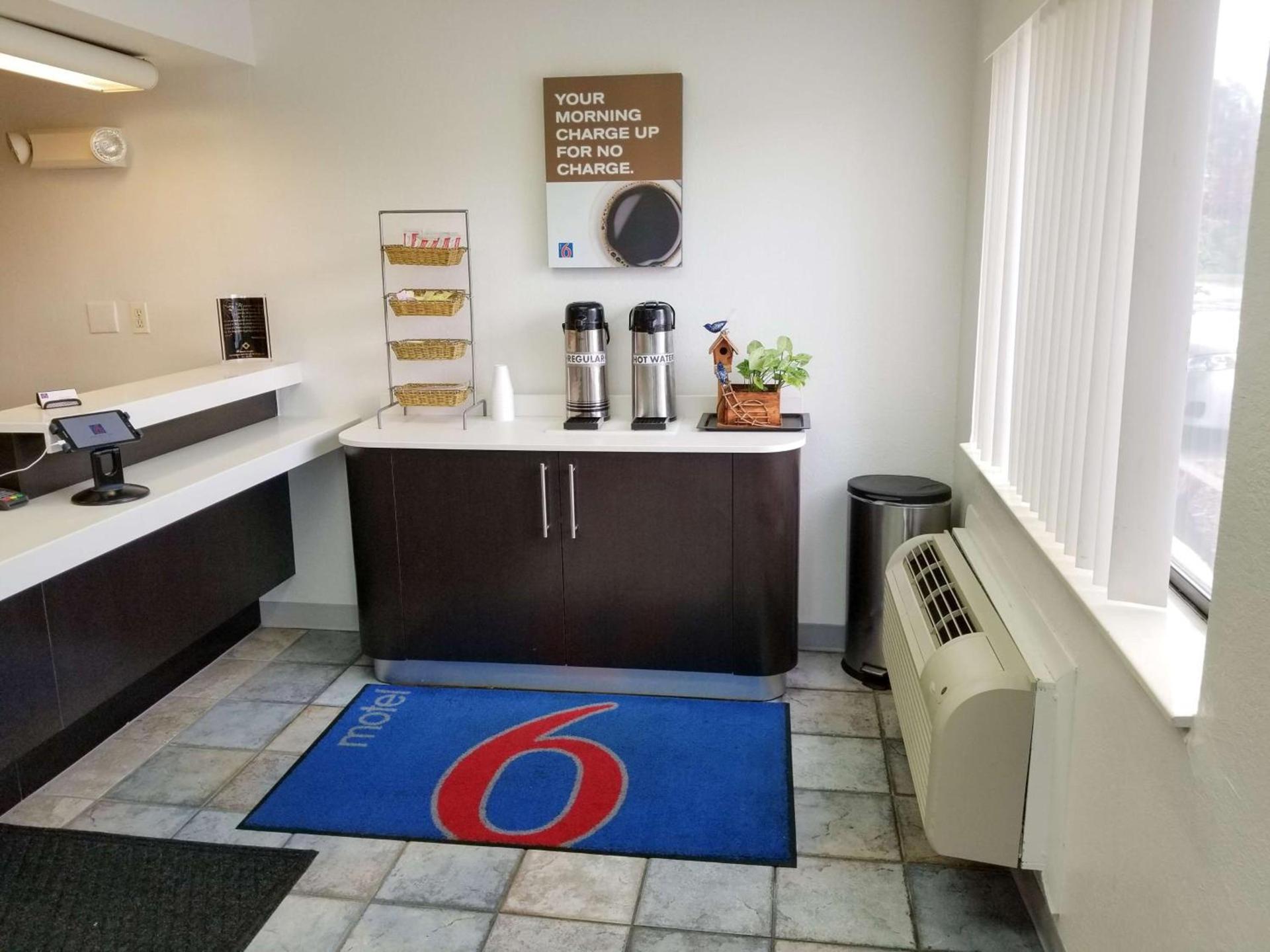 Motel 6-Normal, IL - Bloomington Area photo 7