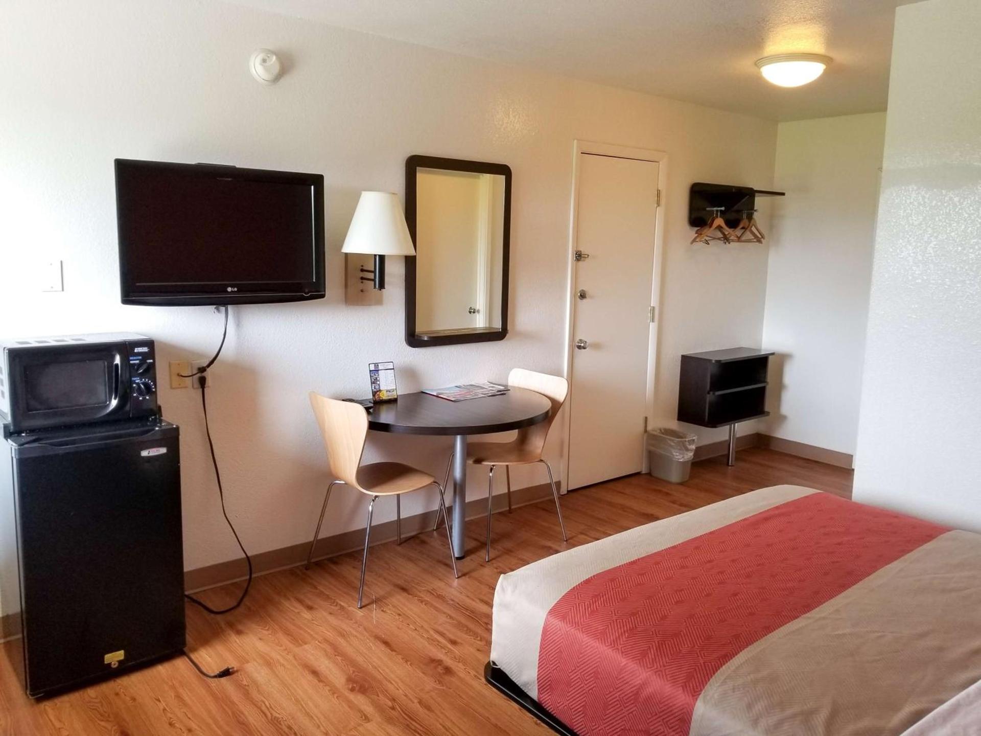 Motel 6-Normal, IL - Bloomington Area photo 4