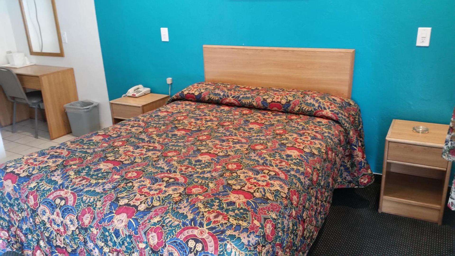 Economy Inn Motel photo 27