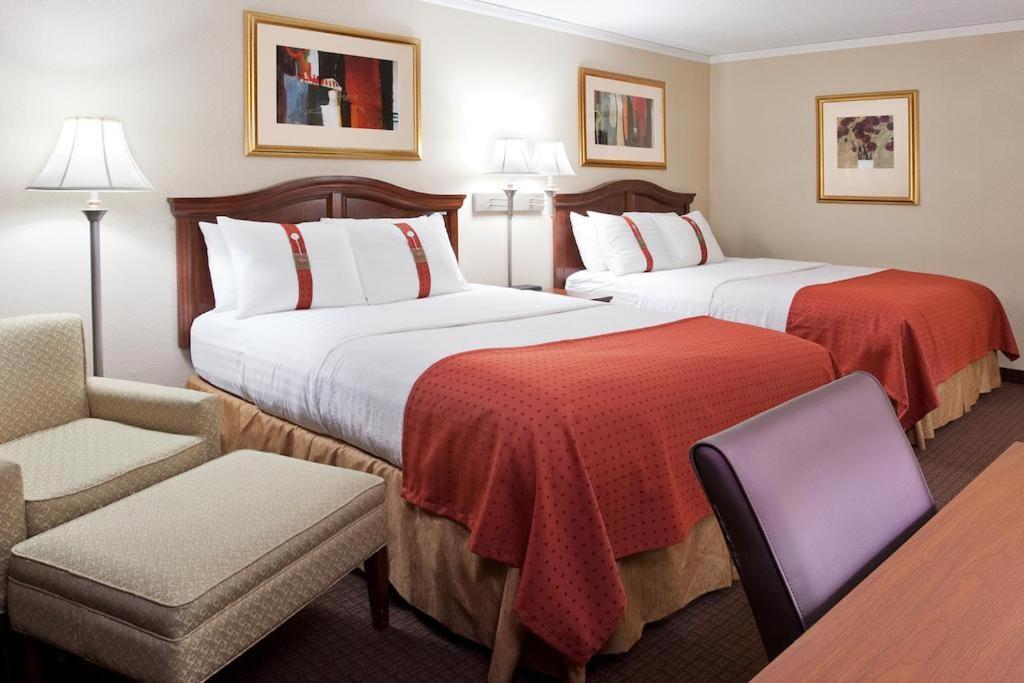 Days Inn by Wyndham Warren photo 10