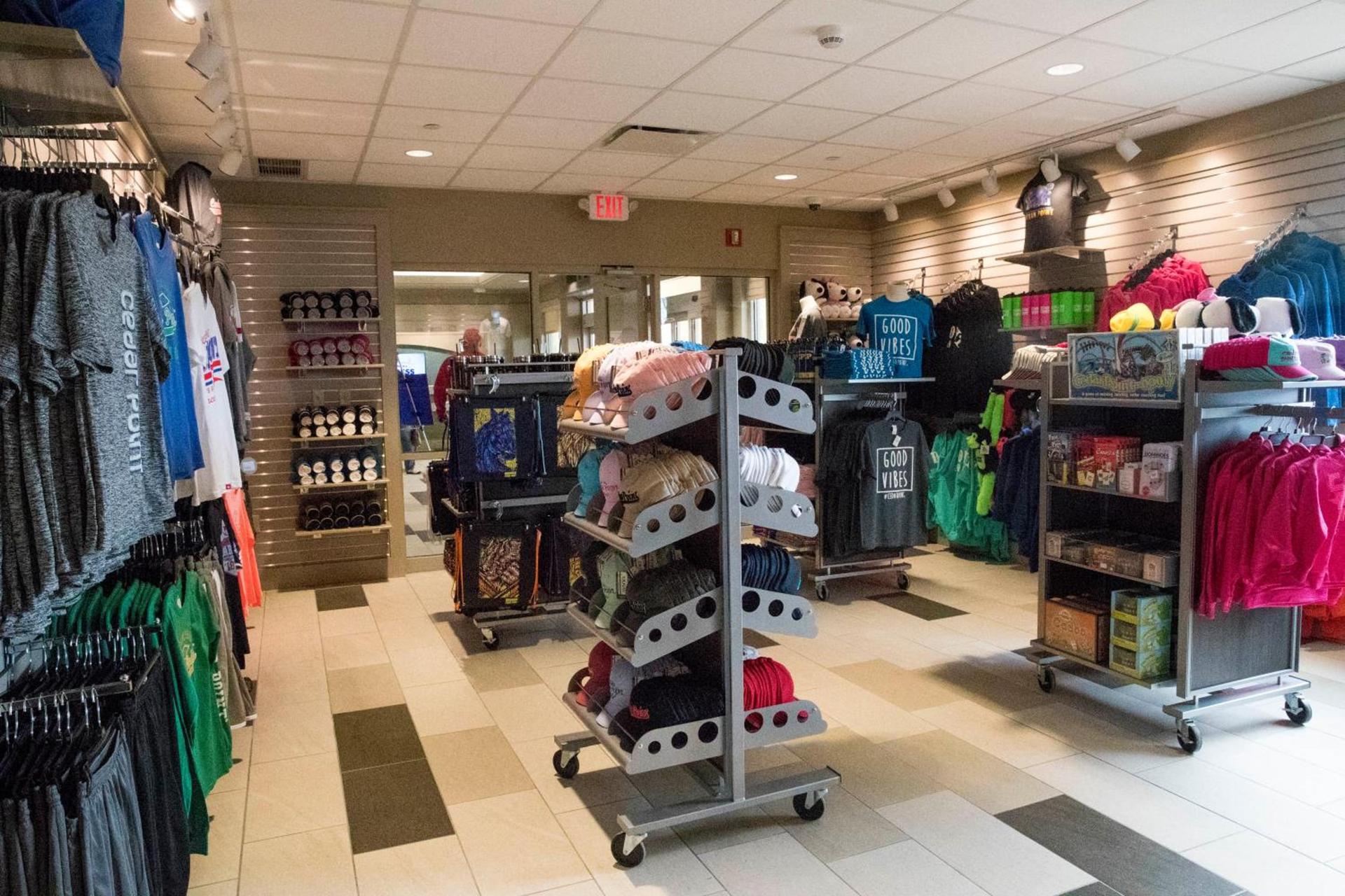 Cedar Point's Express Hotel photo 16